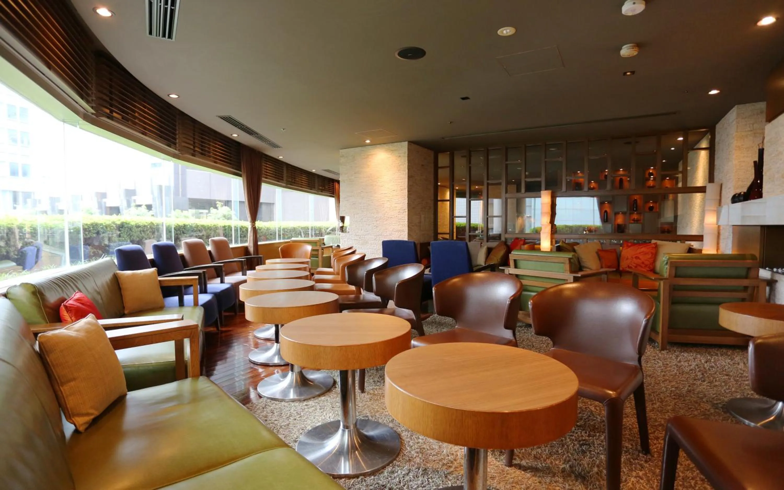 Lounge or bar in Hotel Sunroute Plaza Shinjuku