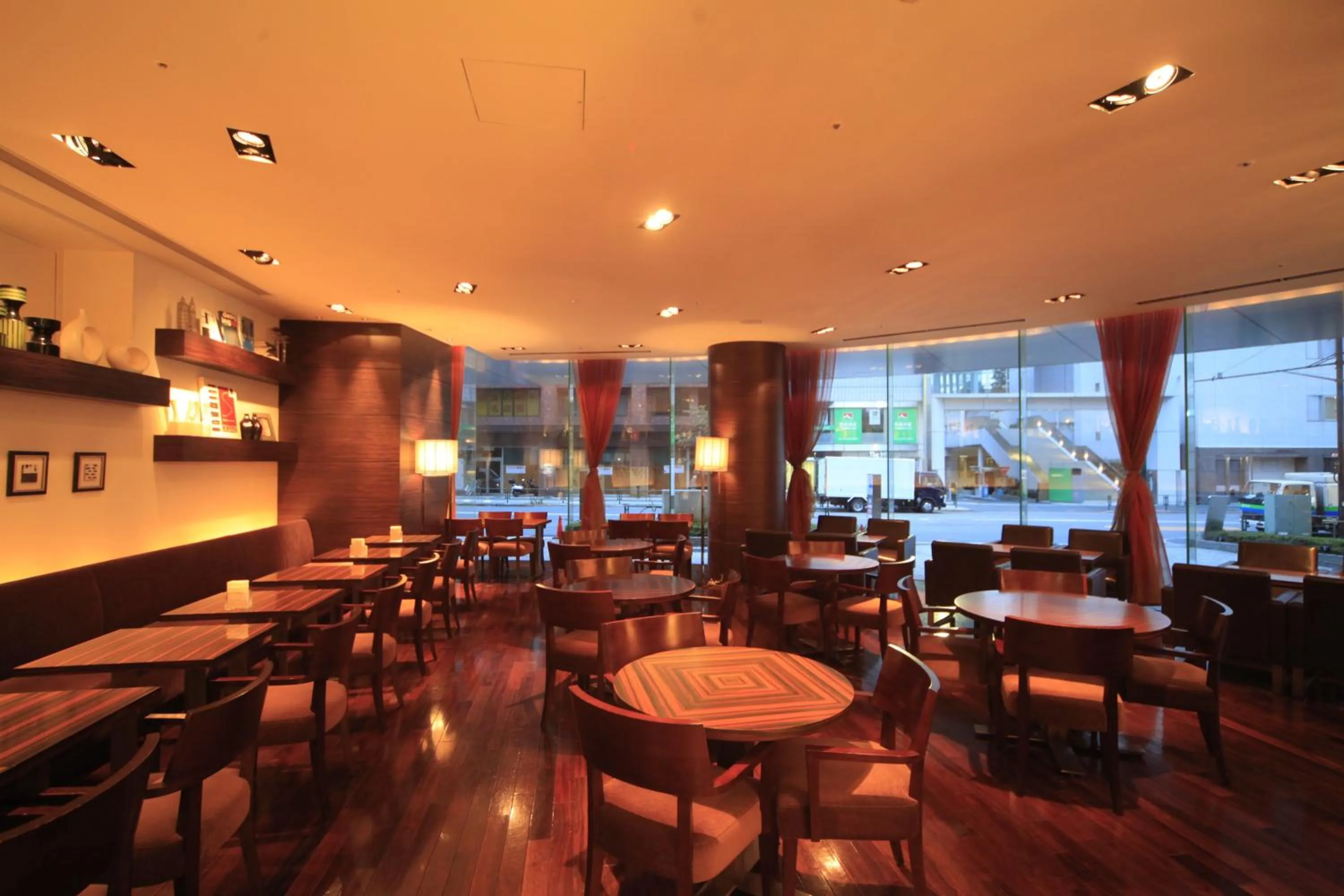 Restaurant/places to eat in Hotel Sunroute Plaza Shinjuku