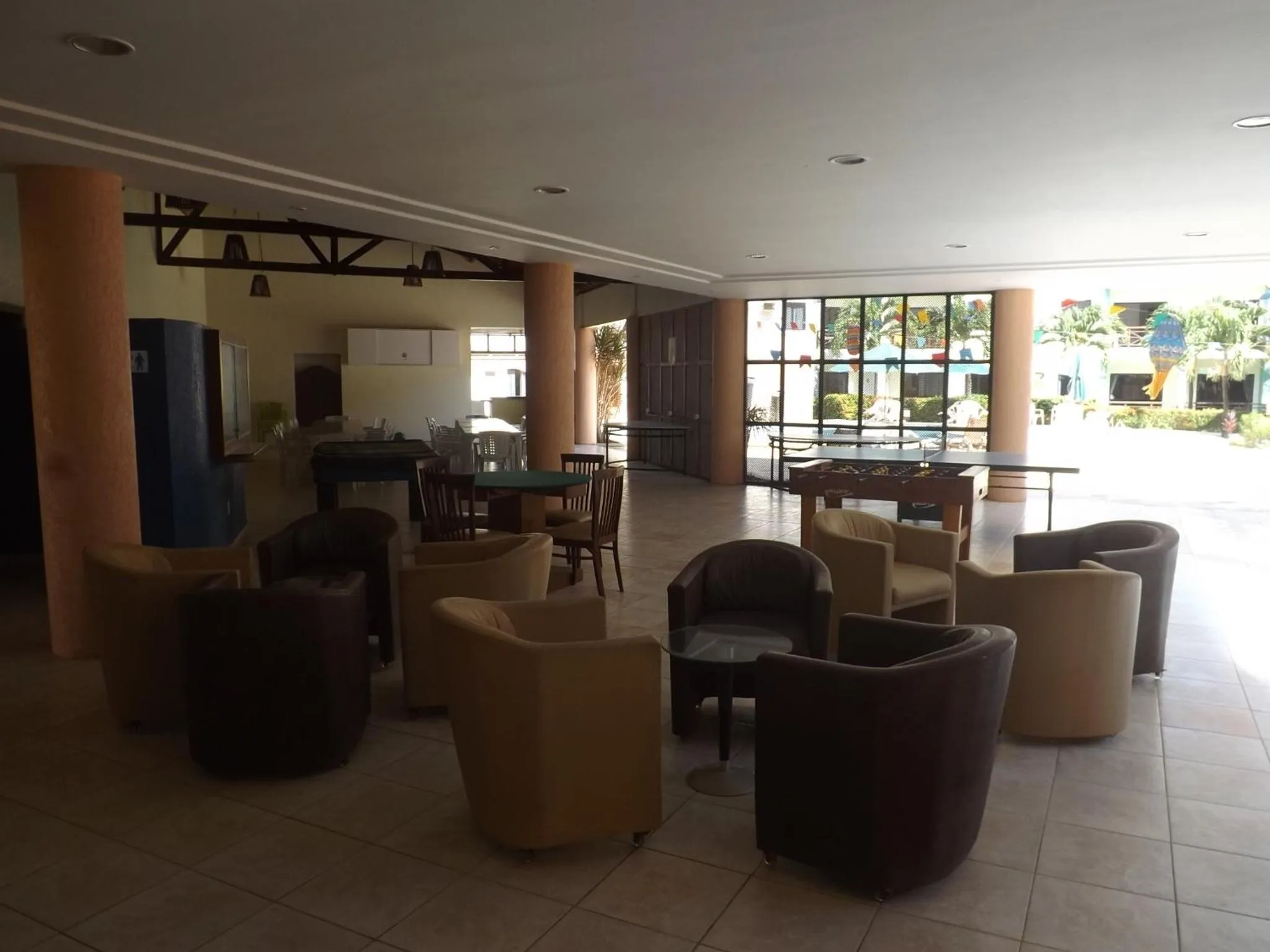 Facade/entrance in CONDOMÍNIO VILA DO MAR aptos 201C e 211B