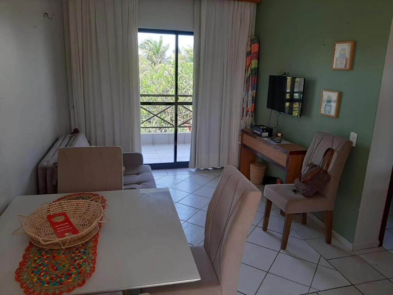 CONDOMÍNIO VILA DO MAR aptos 201C e 211B