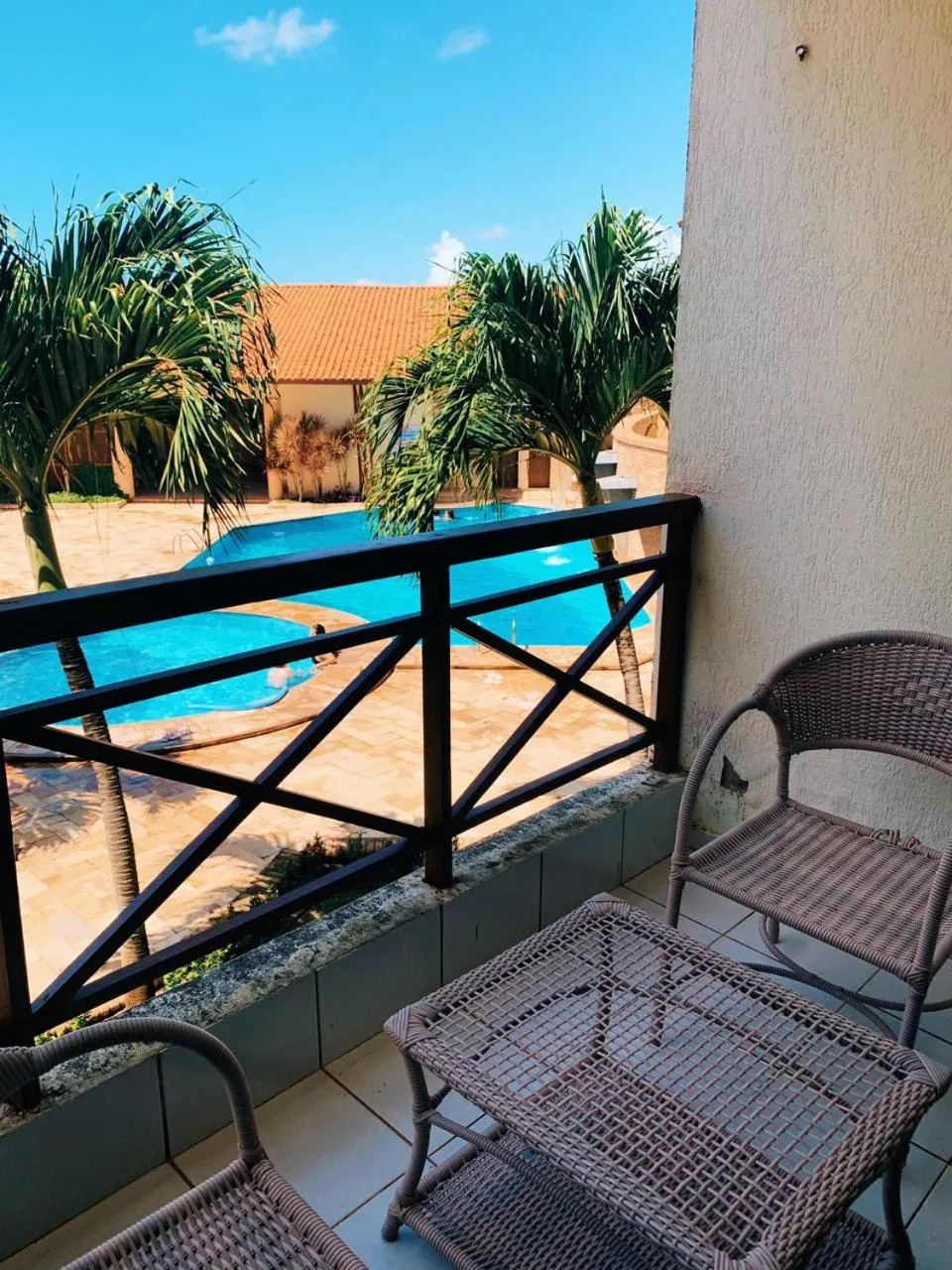 CONDOMÍNIO VILA DO MAR aptos 201C e 211B