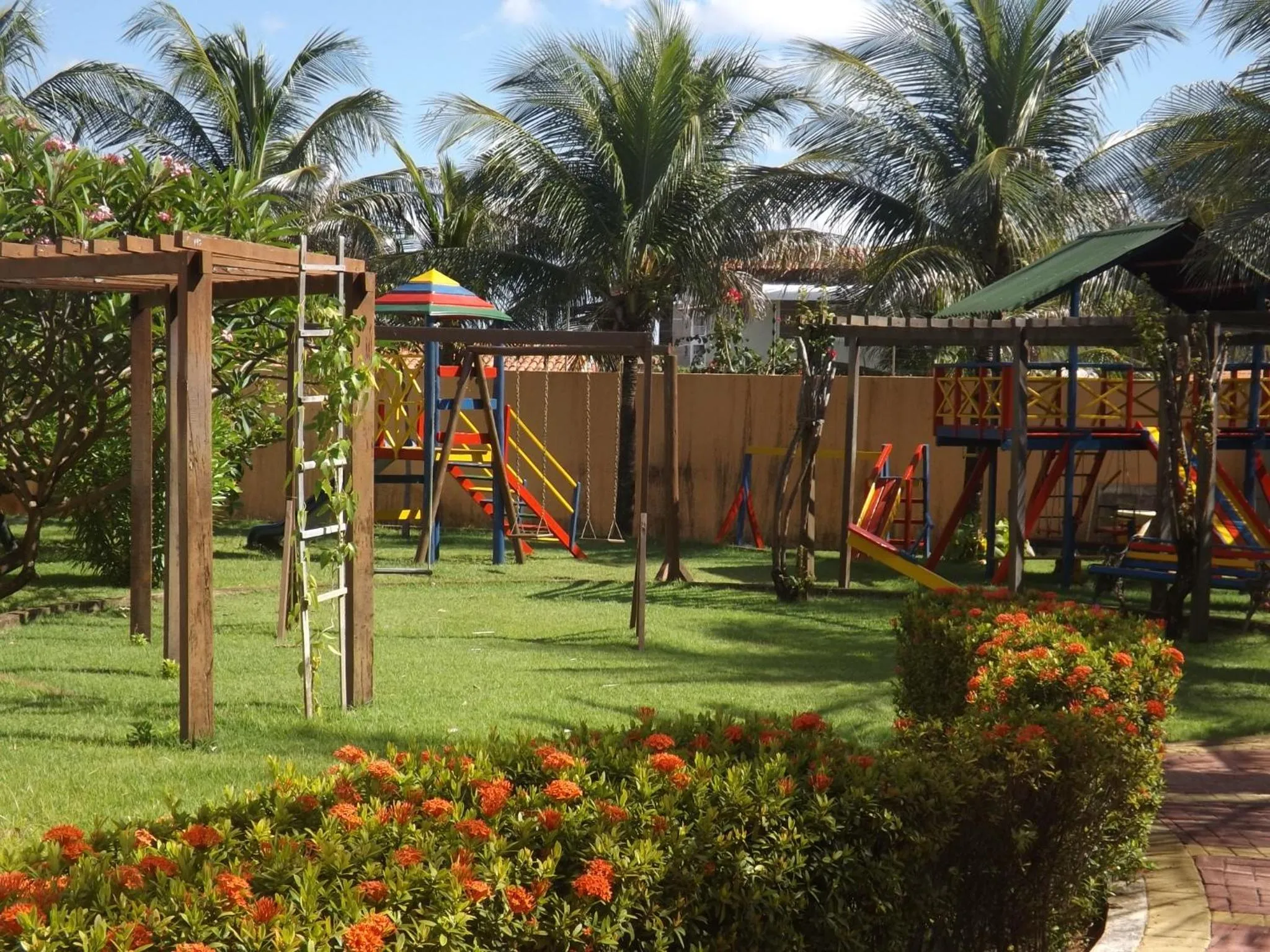 Area and facilities in CONDOMÍNIO VILA DO MAR aptos 201C e 211B