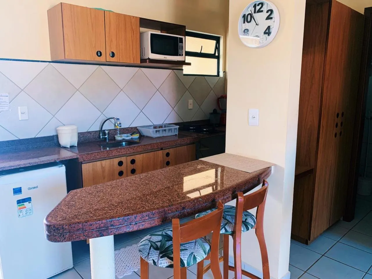 CONDOMÍNIO VILA DO MAR aptos 201C e 211B