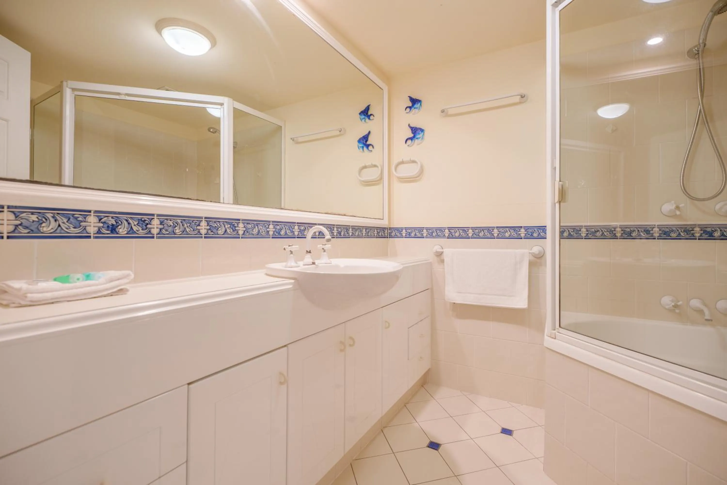 Bathroom in La Grande Apartments