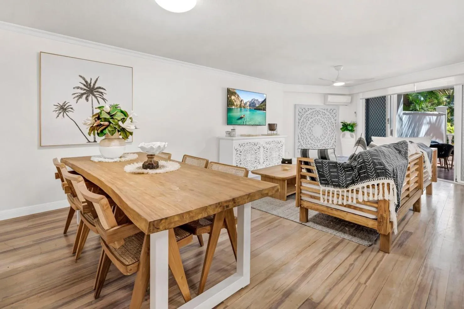 Living room in La Grande Apartments