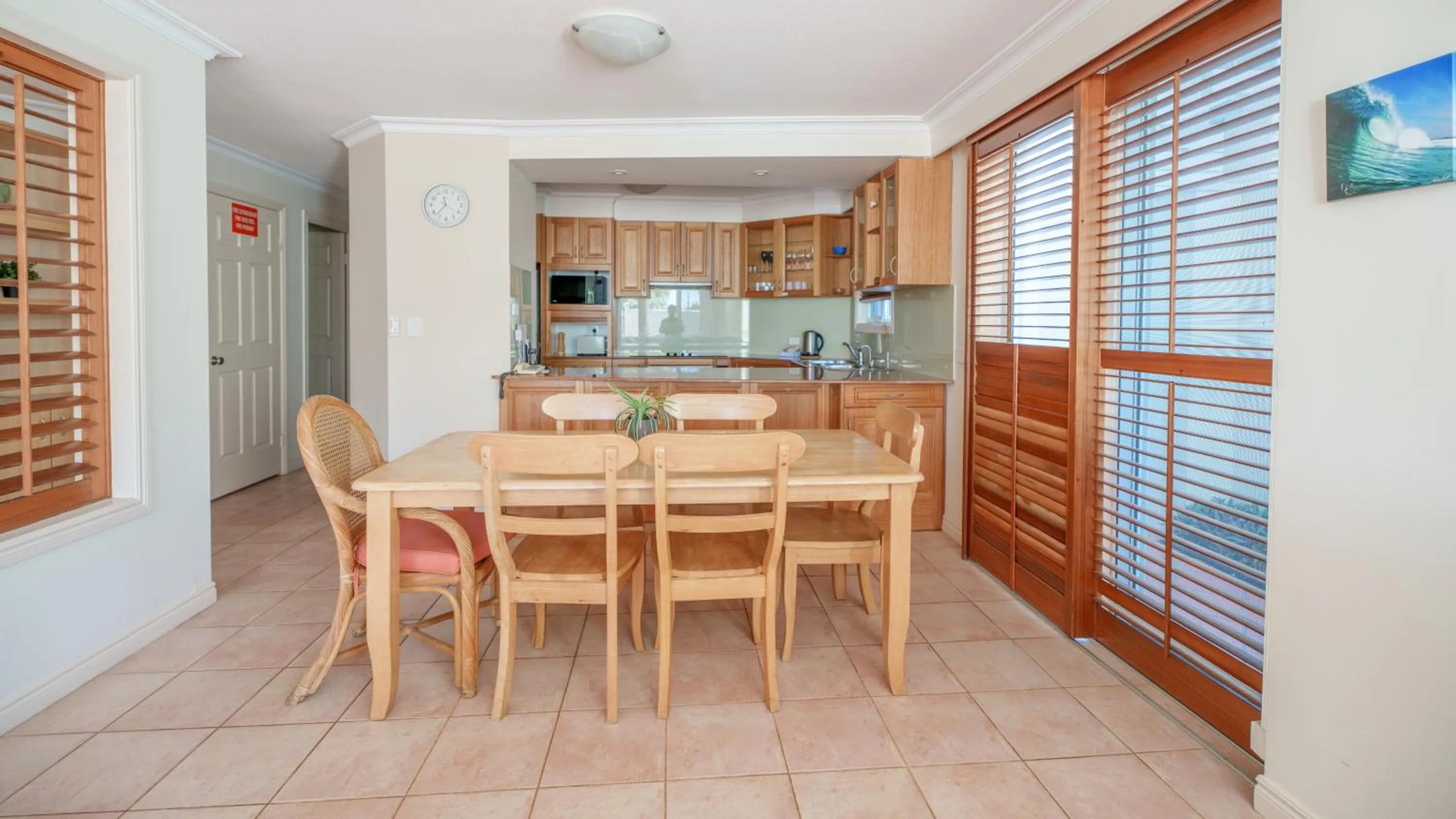 Dining area in La Grande Apartments
