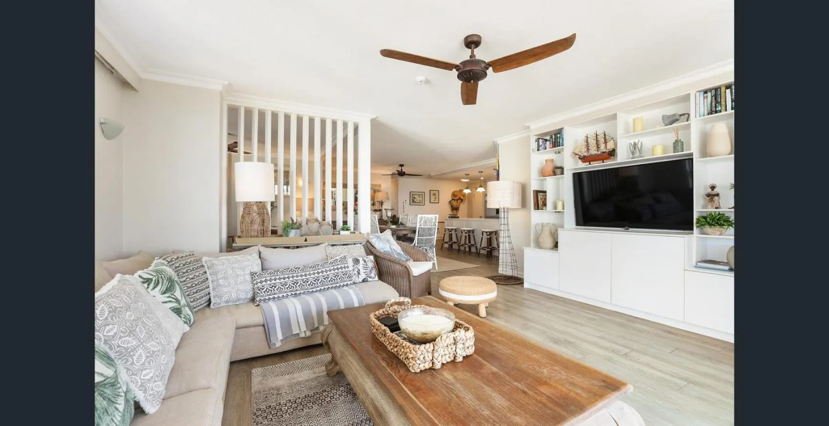 Communal lounge/ TV room in La Grande Apartments