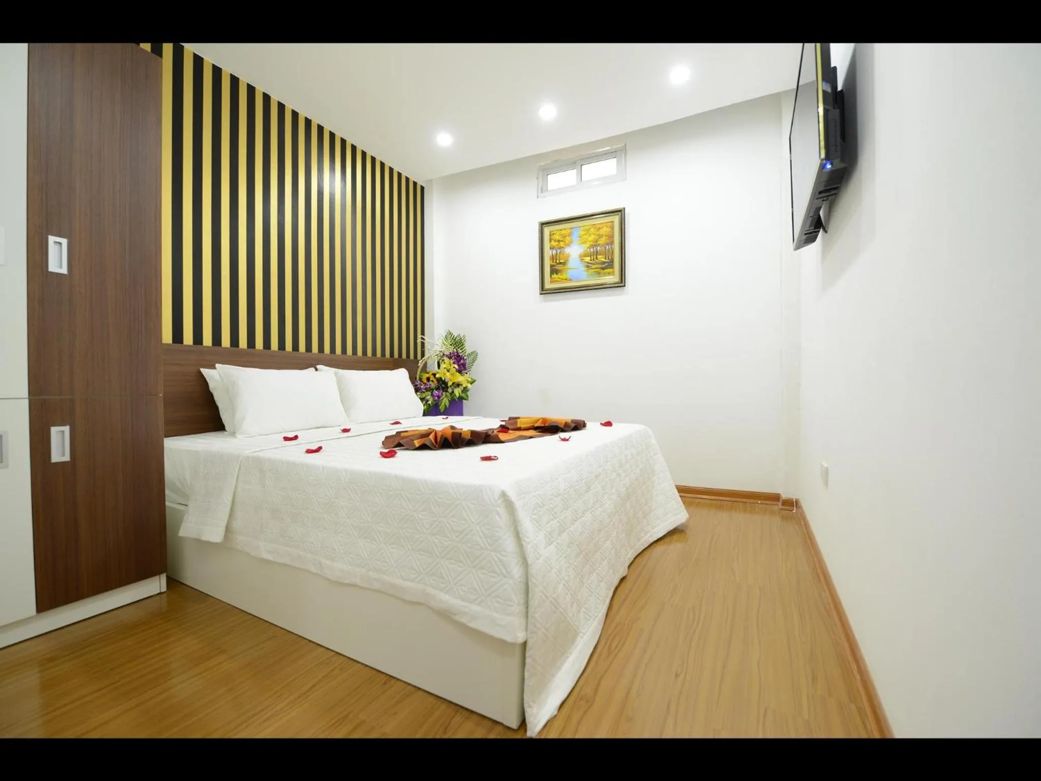 Bedroom, Bed in Hanoi Golden Hostel