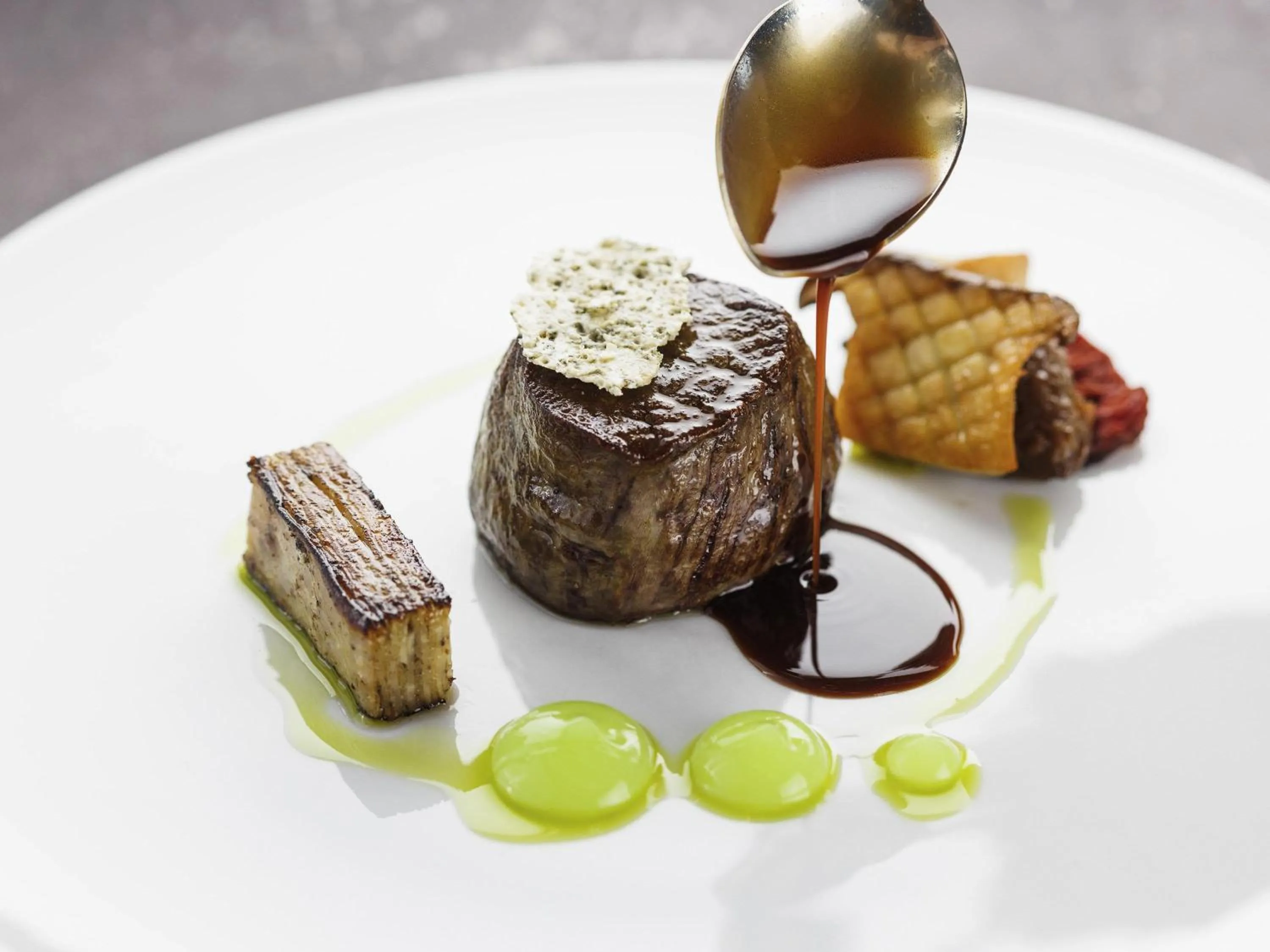 Restaurant/places to eat in Swissotel Tallinn