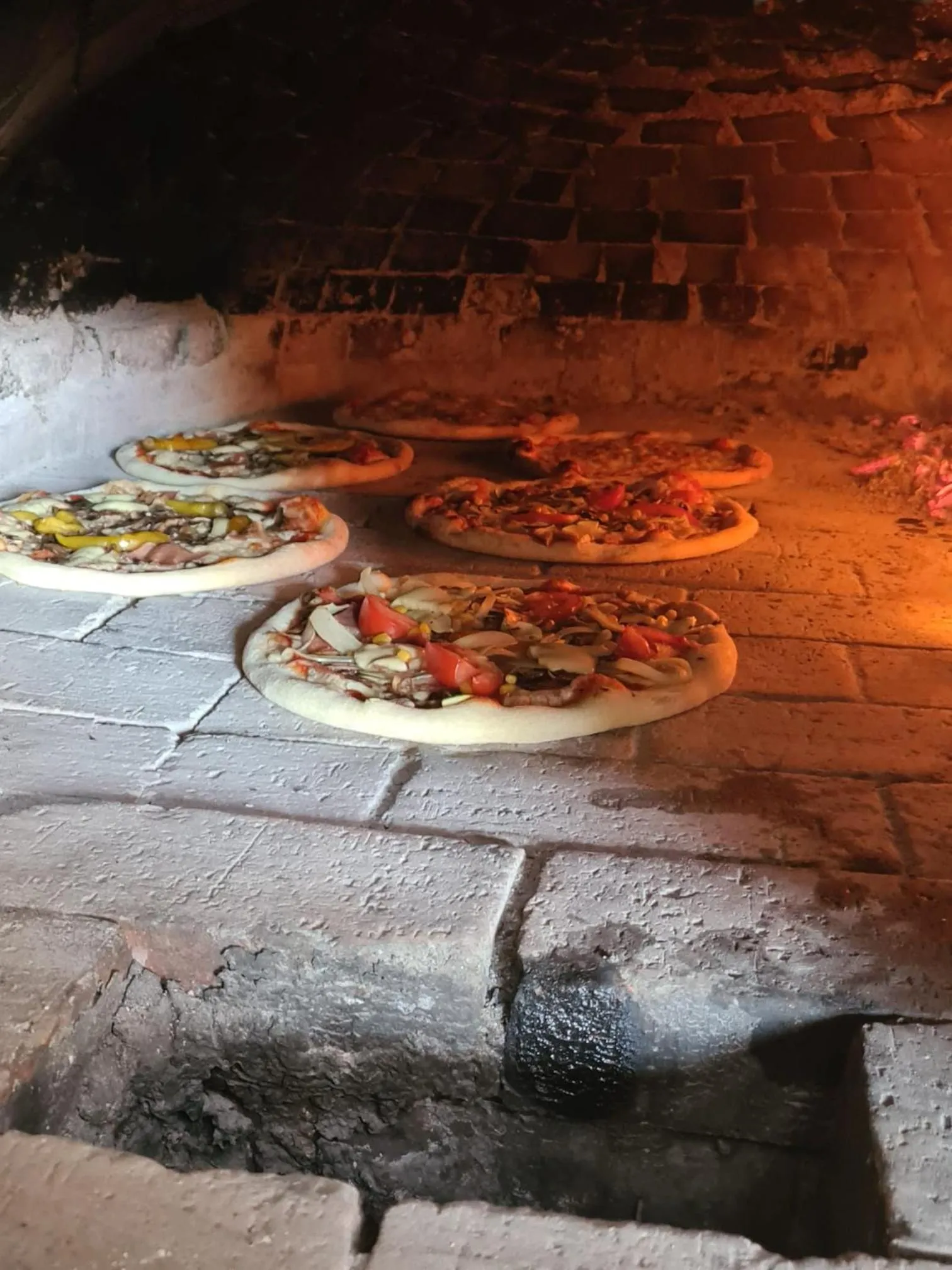 Restaurant/places to eat in Hotel Timun