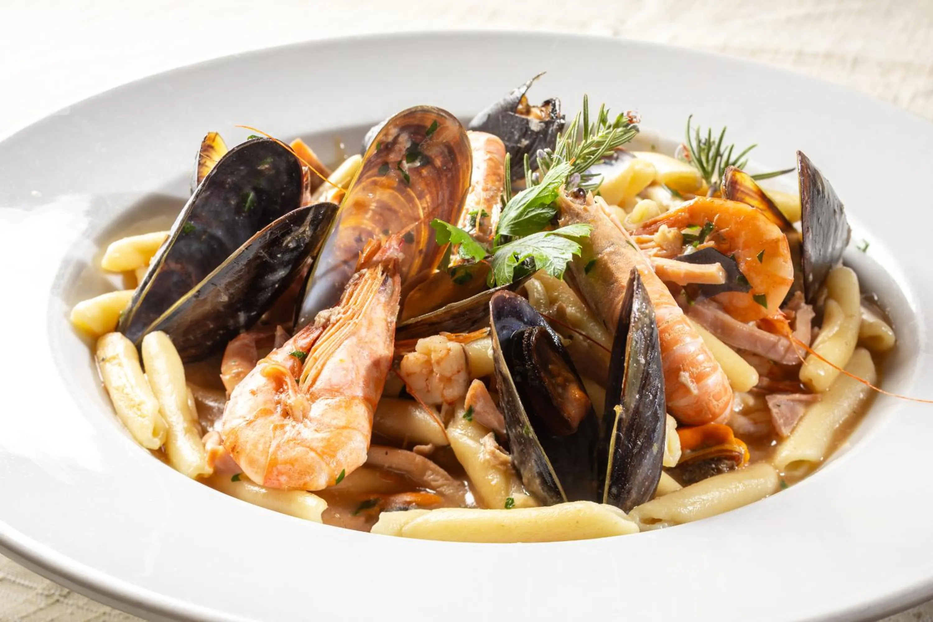 Restaurant/places to eat in Hotel Timun