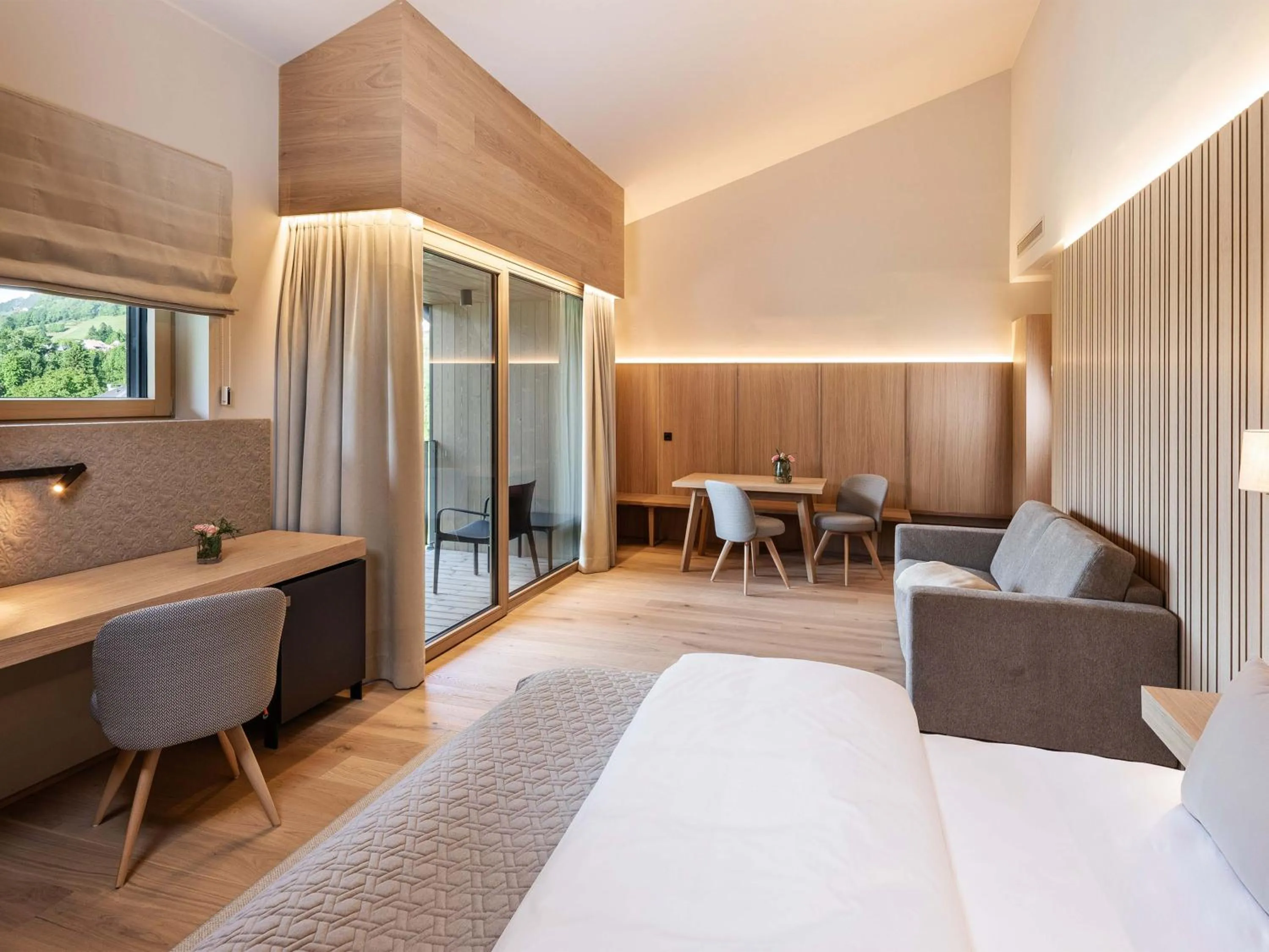 Photo of the whole room, Bed in Schlosshotel Mitterhart