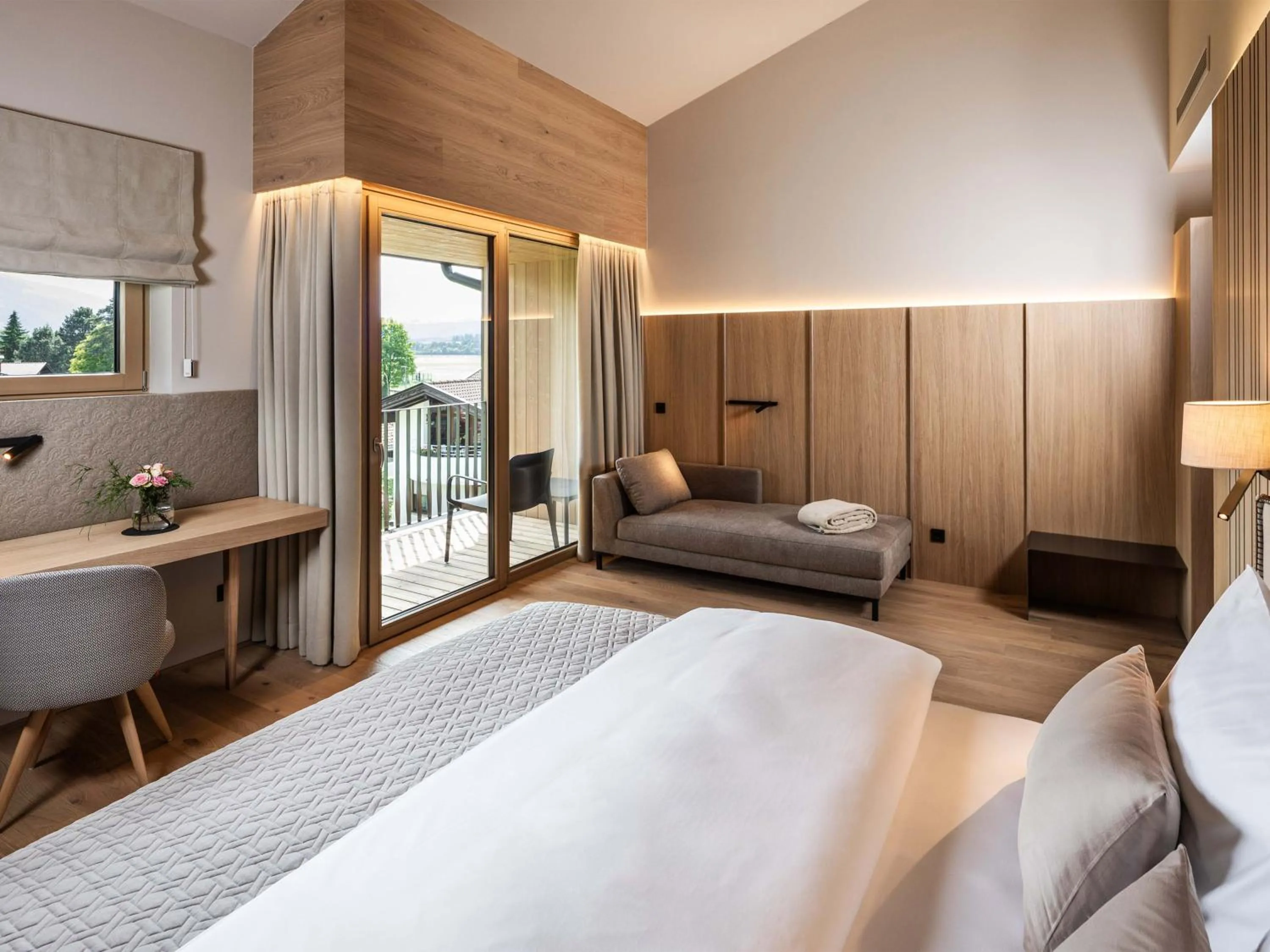 Photo of the whole room, Bed in Schlosshotel Mitterhart