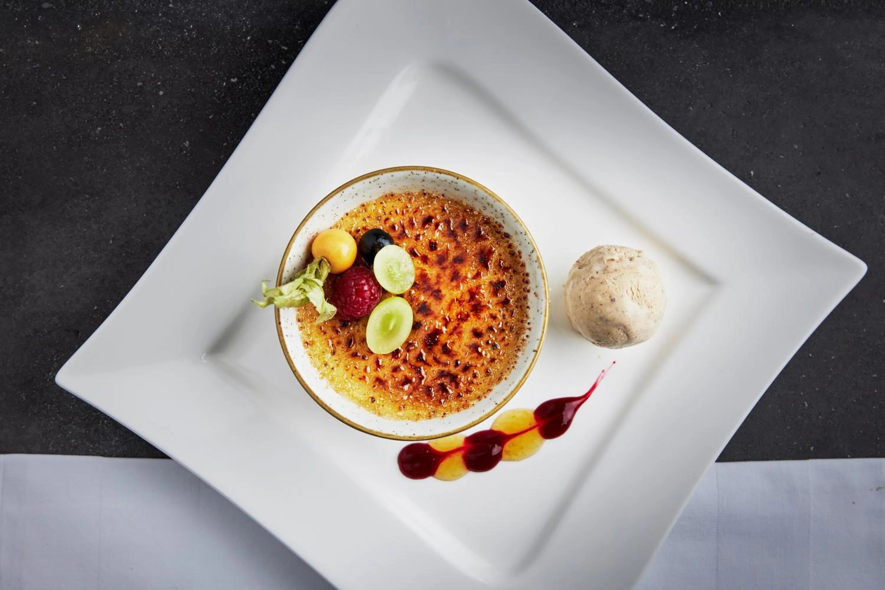 Restaurant/places to eat in Schlosshotel Mitterhart