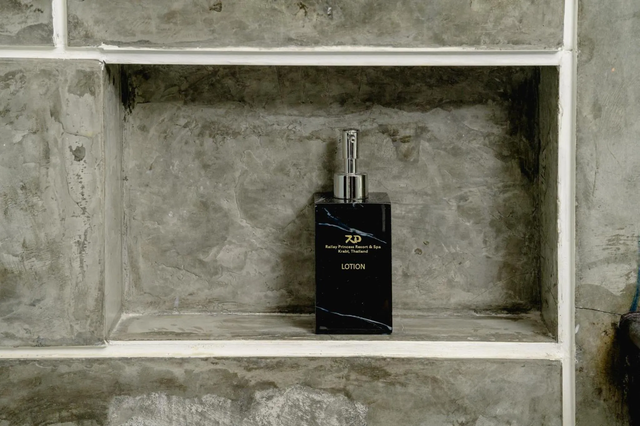 Bed in Railay Princess Resort & Spa