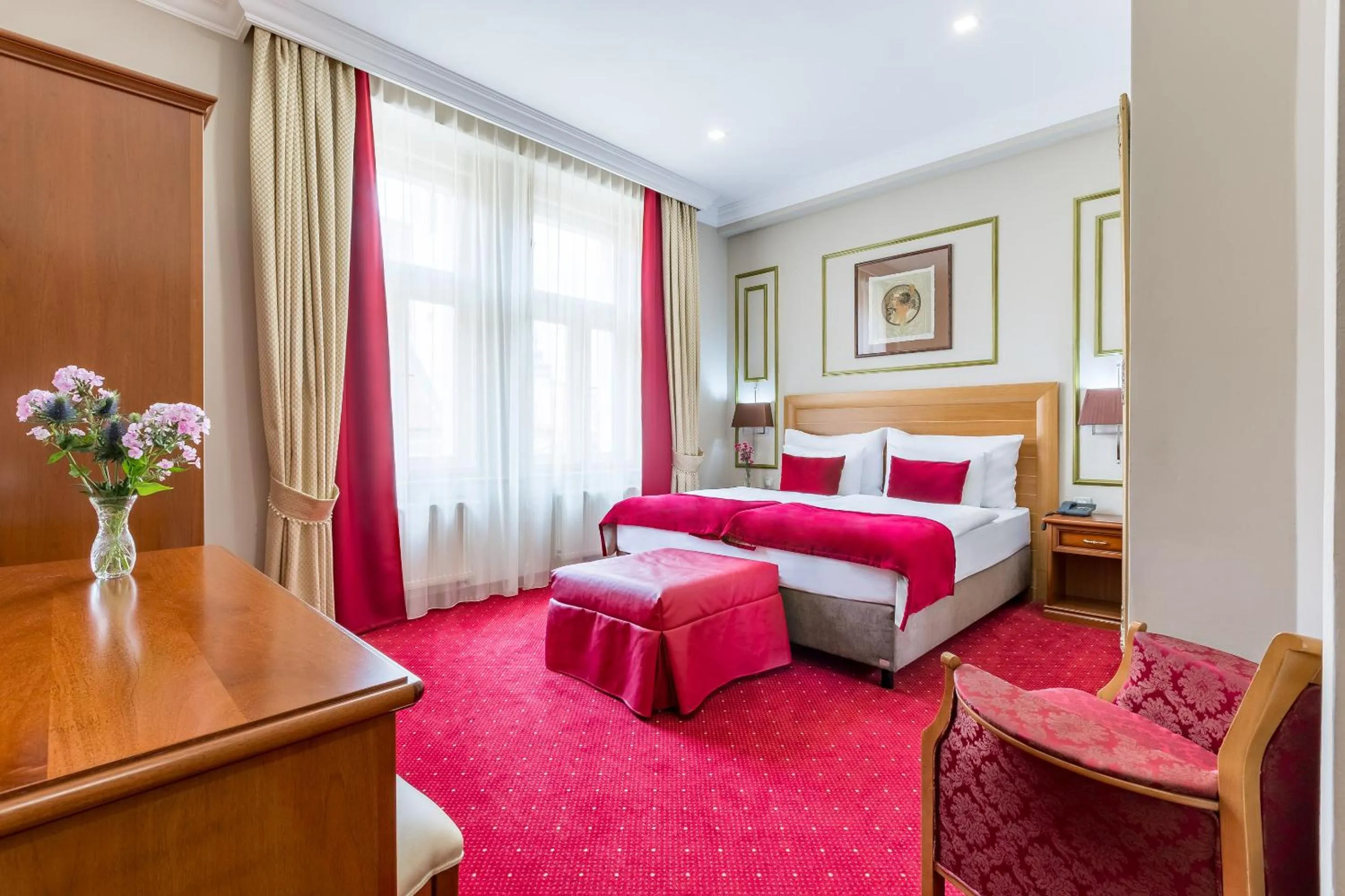 Bedroom, Bed in Hotel Caruso Old Town