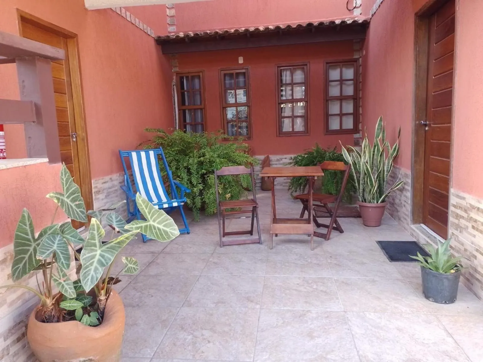 Balcony/Terrace in CONFORT -PRAIA DE DUNAS - (Praia do Forte)-Cabo Frio - Próximo das principais atrações