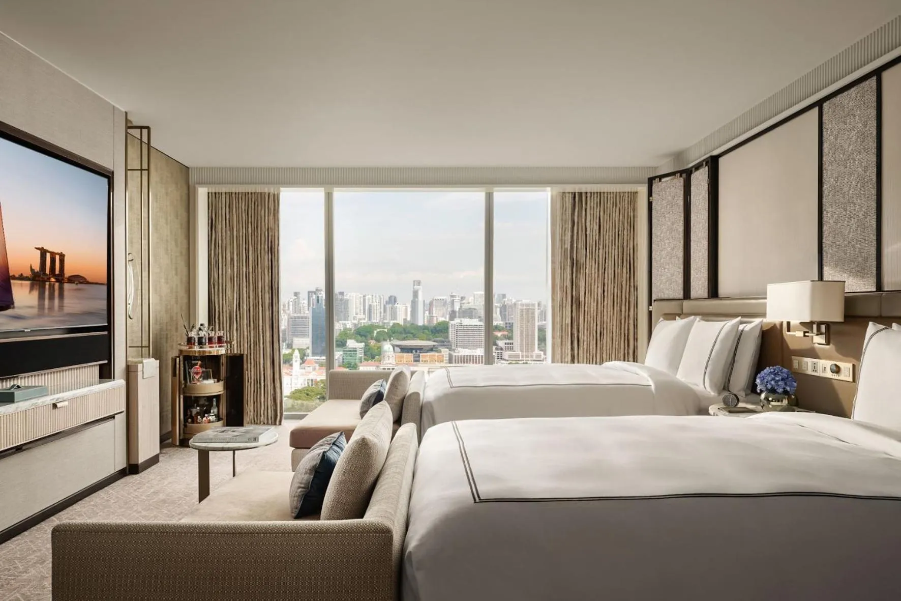 Bedroom, Bed in Marina Bay Sands