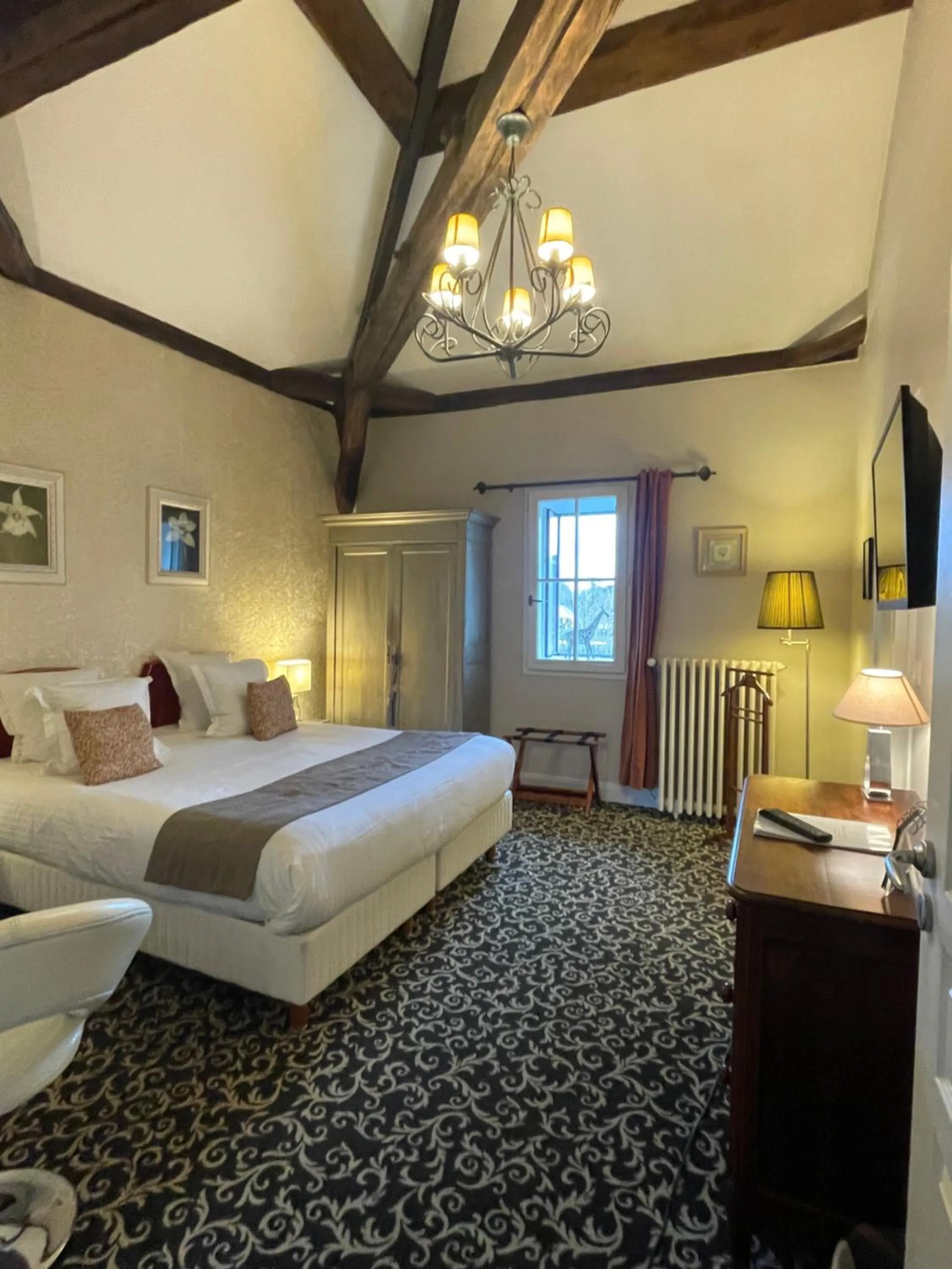 Bedroom, Bed in Le Pavillon des Lys - Hôtel Particulier