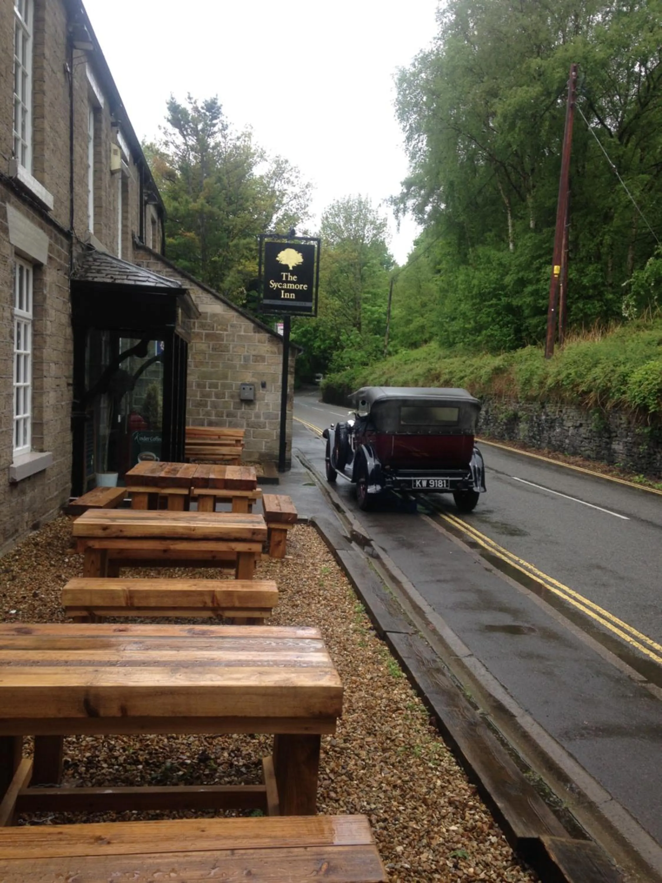 Facade/entrance in The Sycamore Inn