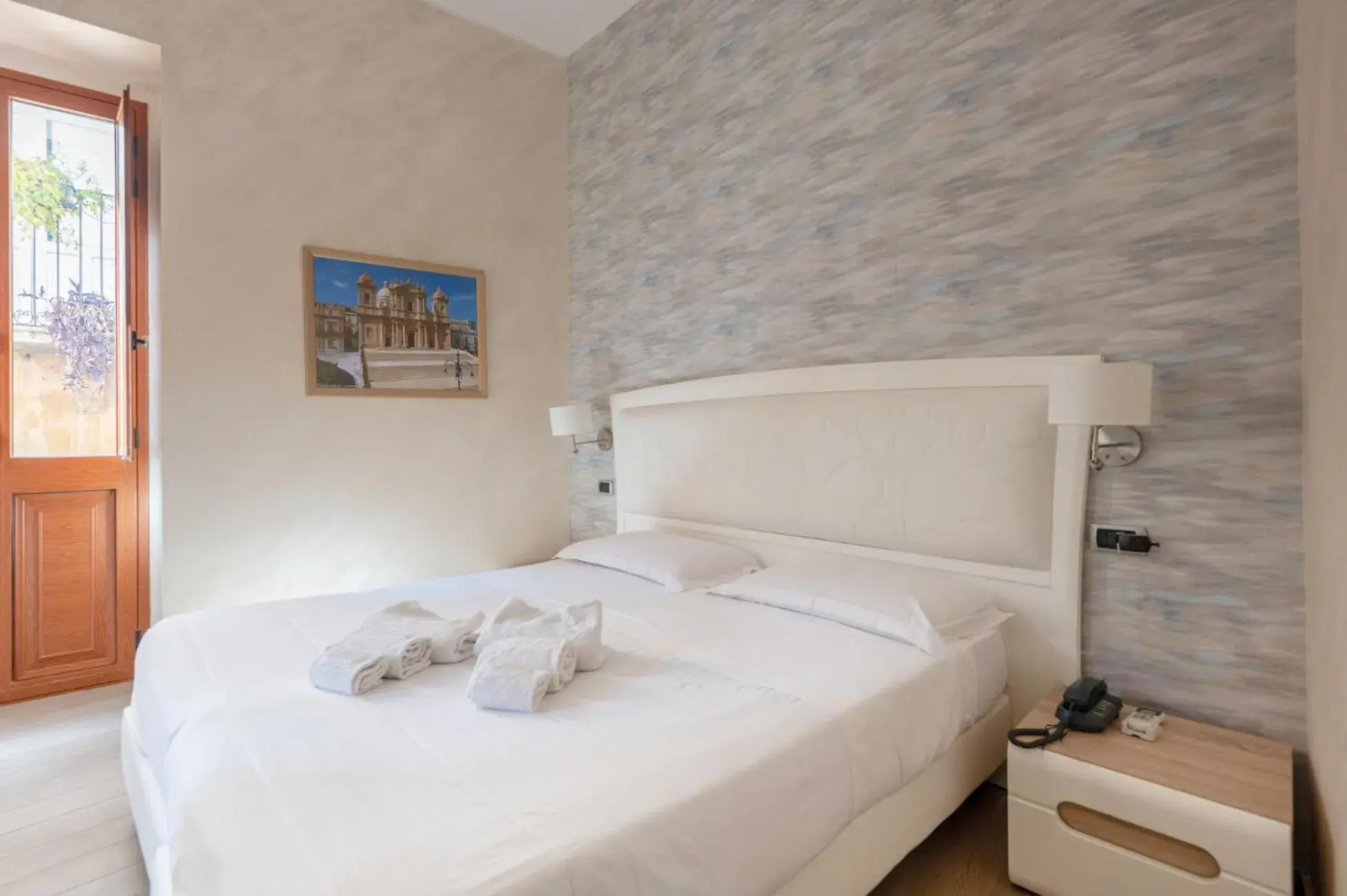 Double Room with Private External Bathroom - single occupancy in Porta Nazionale Dependance Double Room with Private External Bathroom - single occupancy in Porta Nazionale Dependance