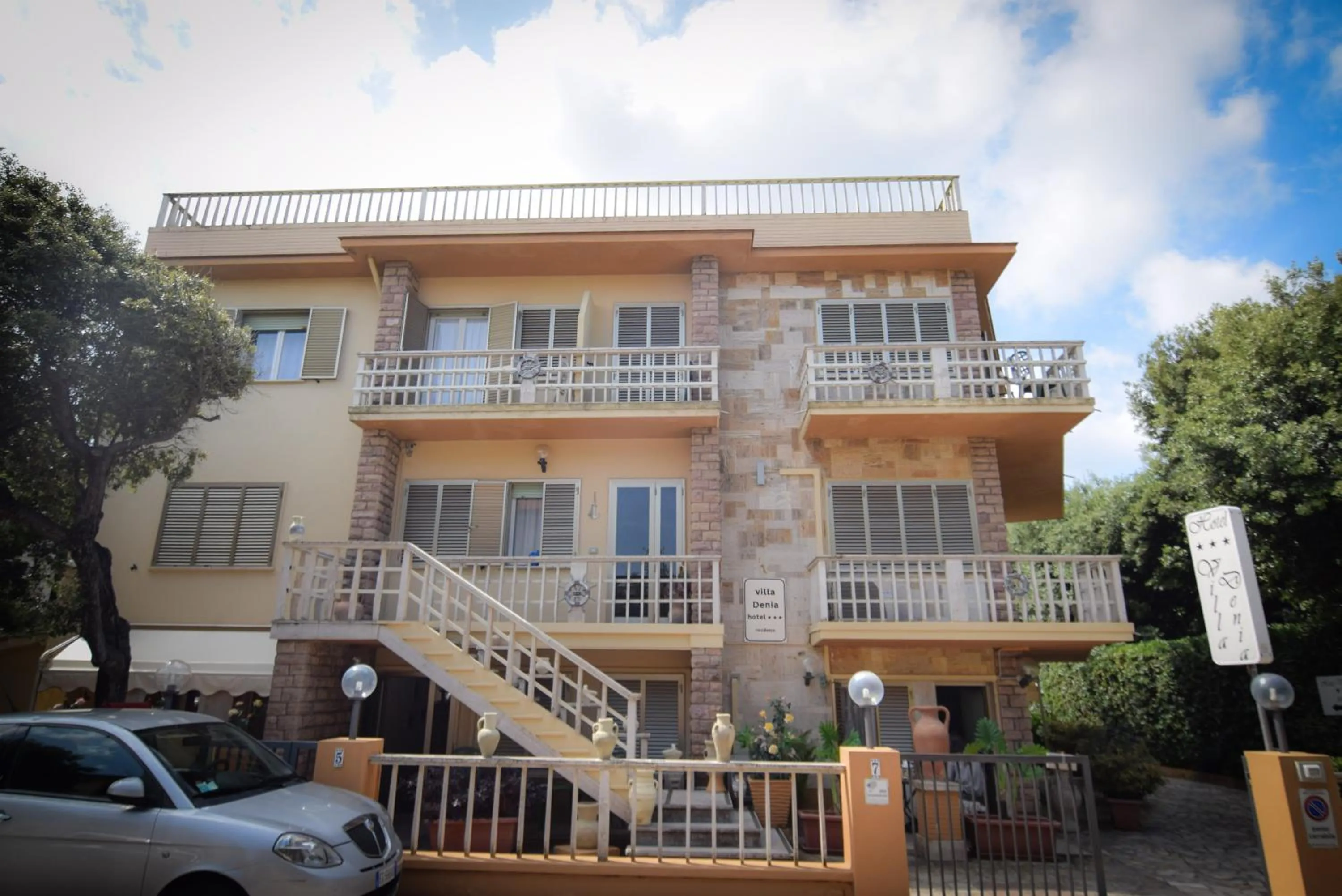 Facade/entrance in Hotel Villa Denia