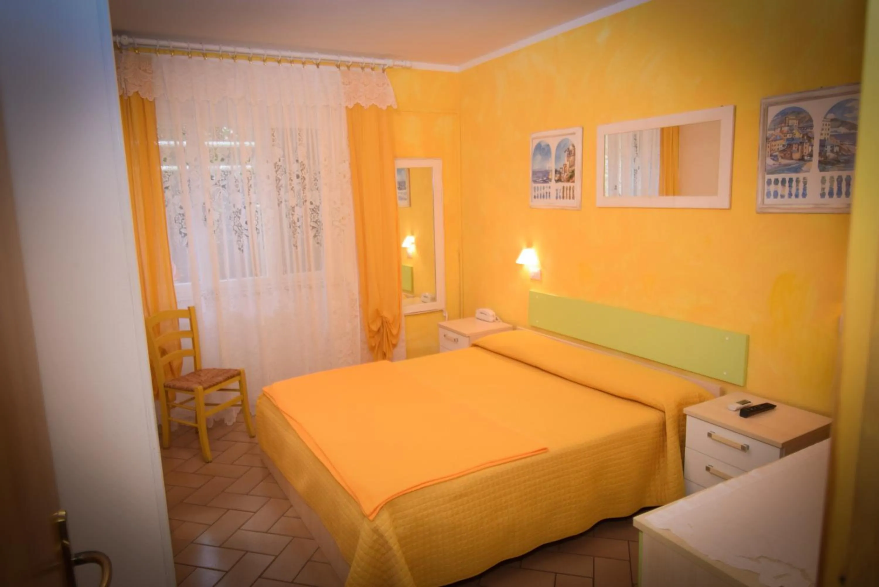 Photo of the whole room in Hotel Villa Denia