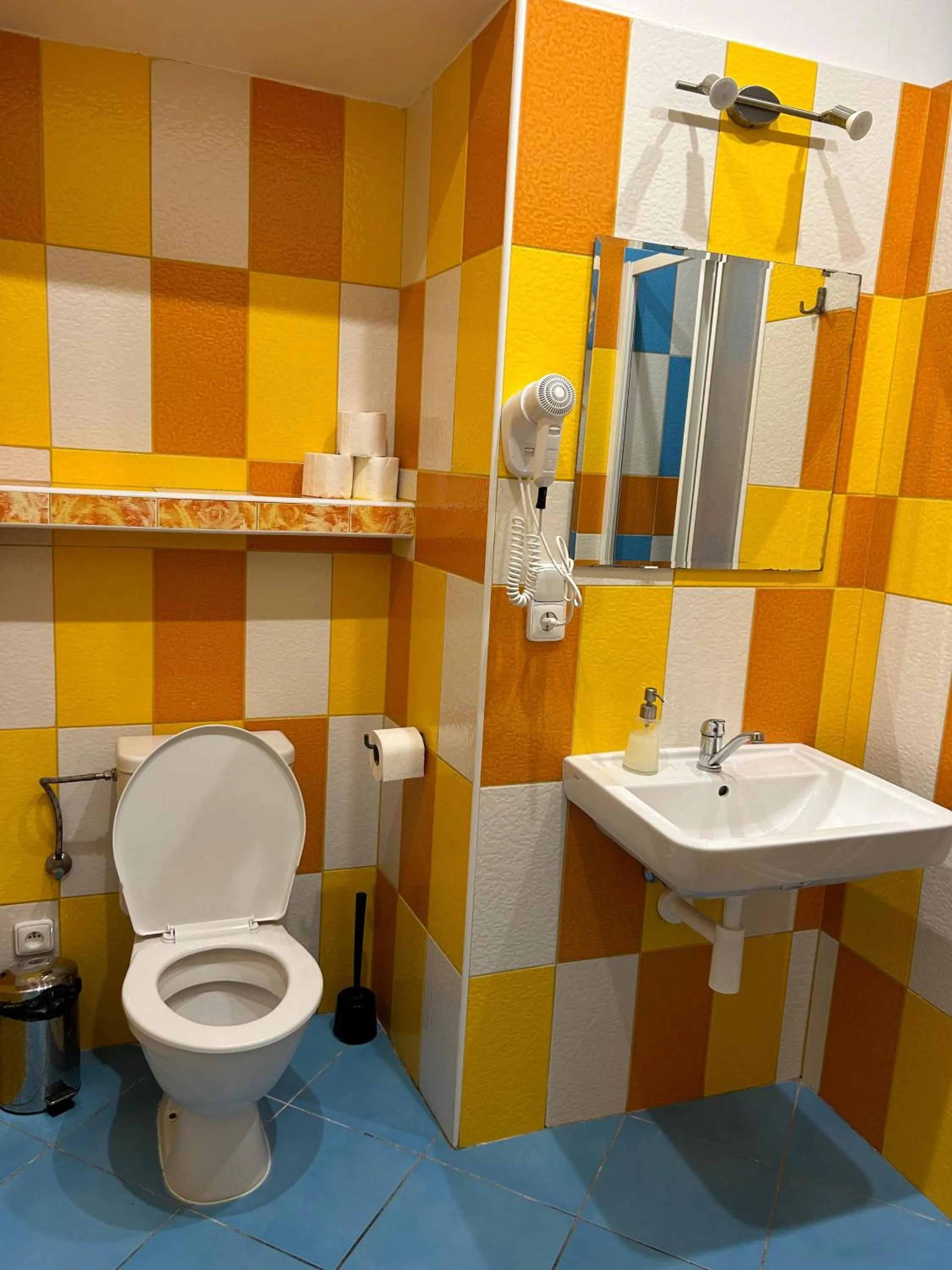 Bathroom in Hostel Downtown