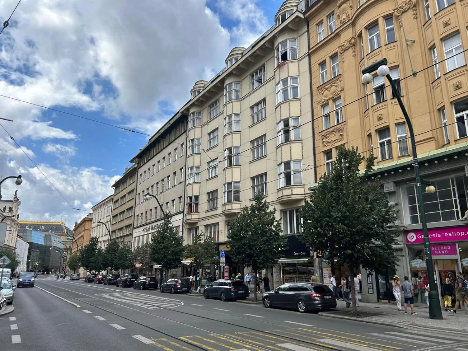 Property building in Hostel Downtown