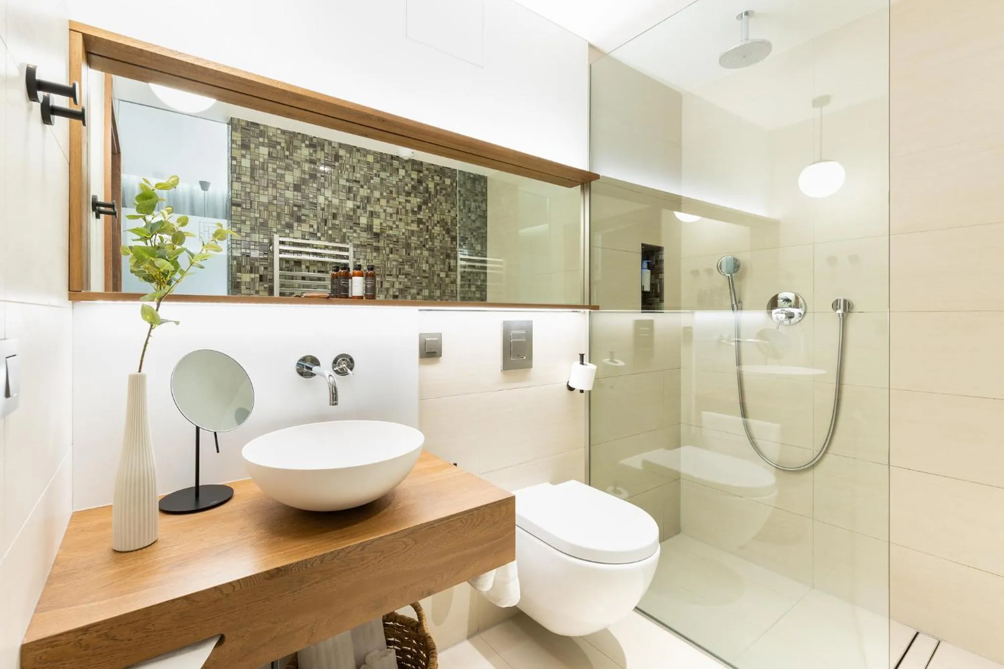 Shower in MOSAIC HOUSE Design Hotel