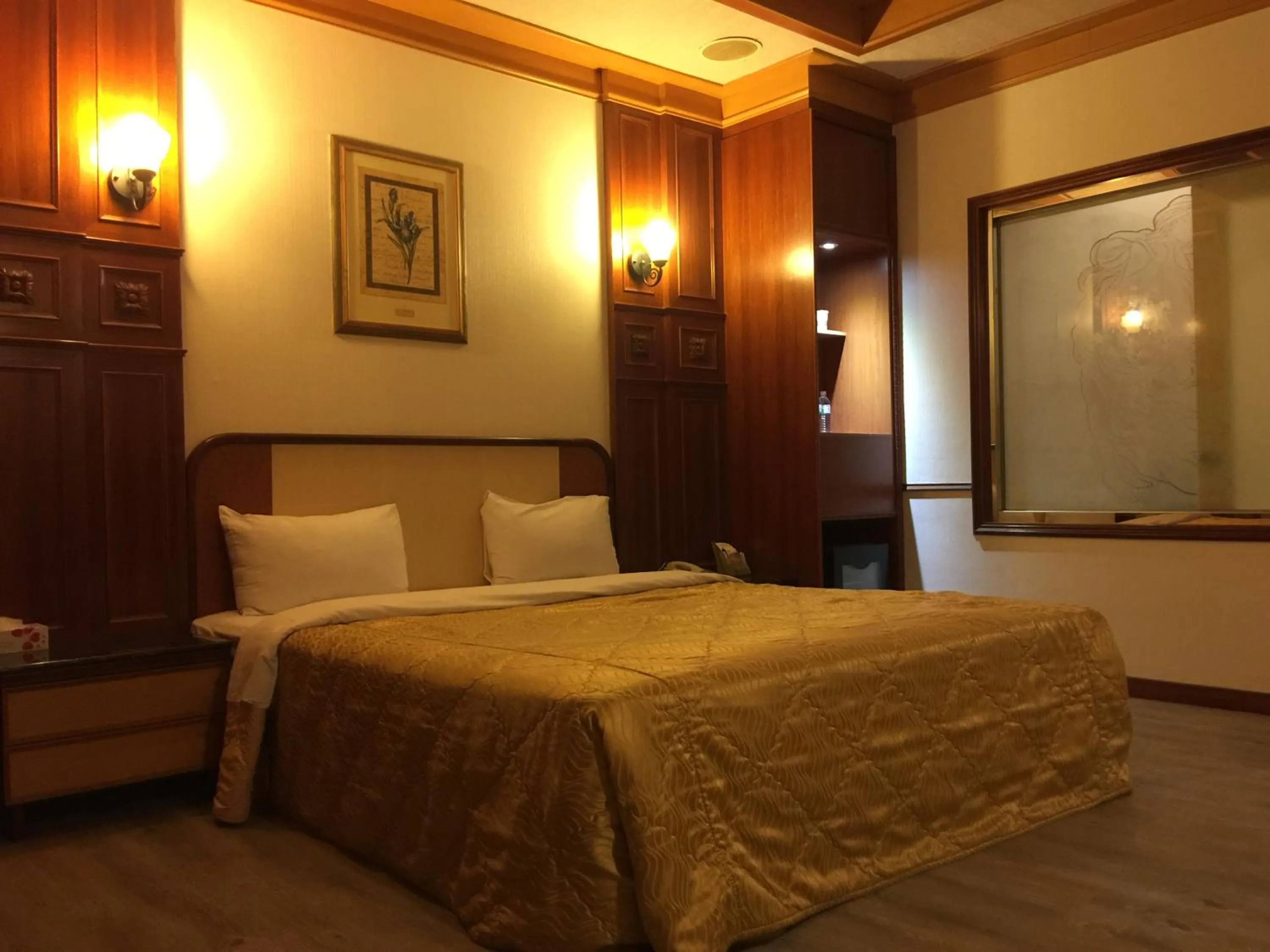 Bed in ChangSing Business Motel