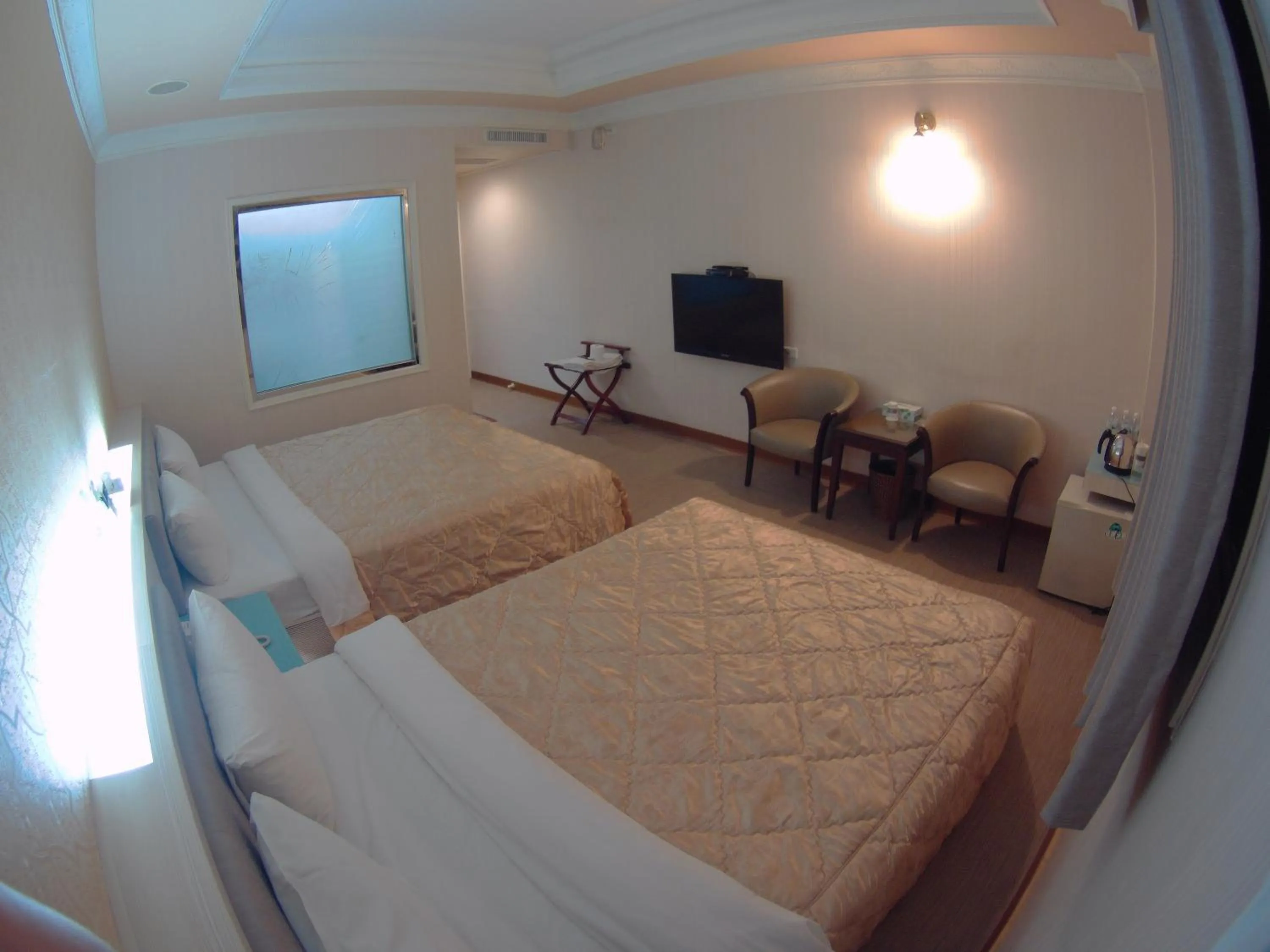 Bed in ChangSing Business Motel