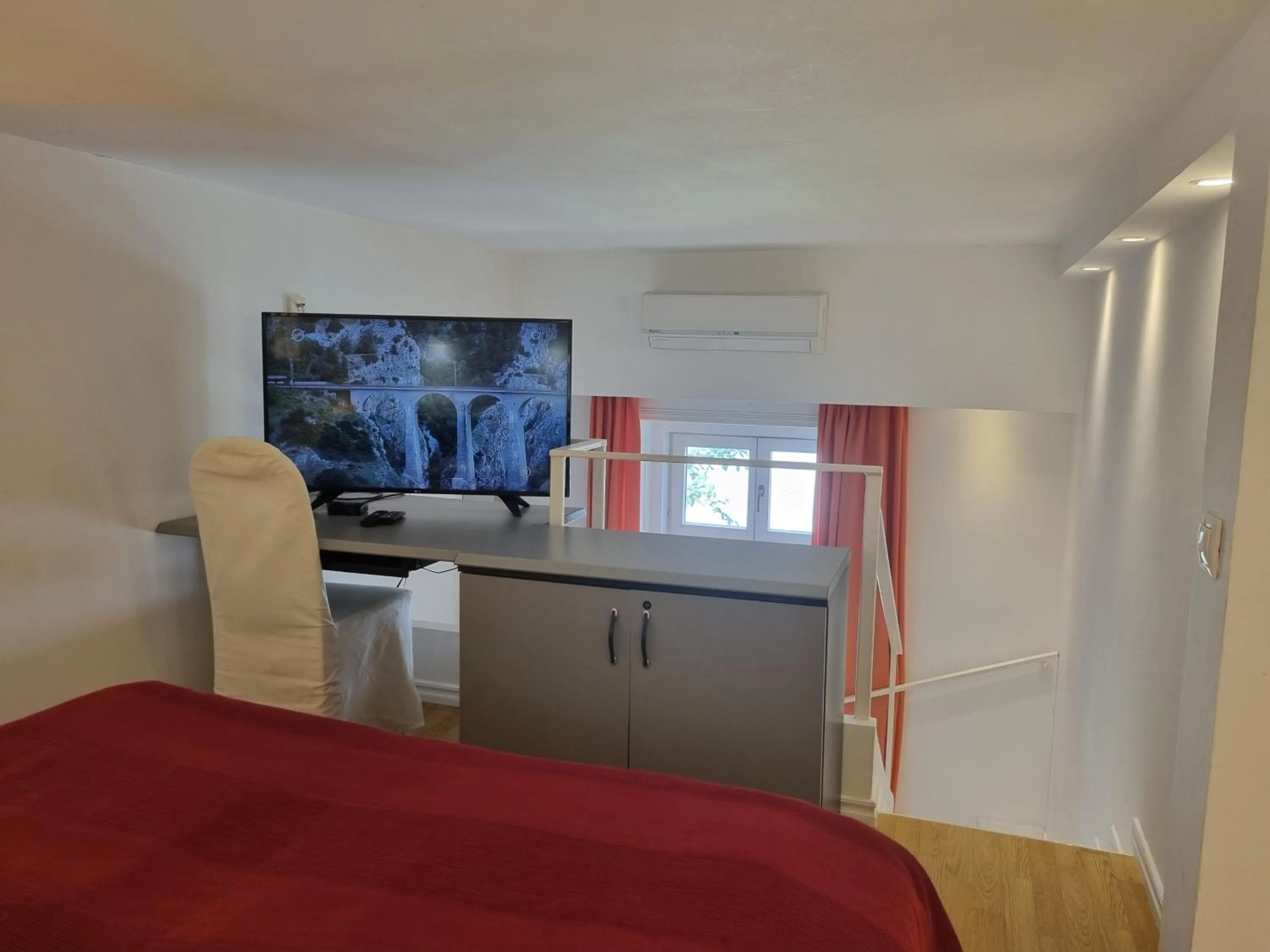 TV and multimedia, Bed in Connection Guesthouse