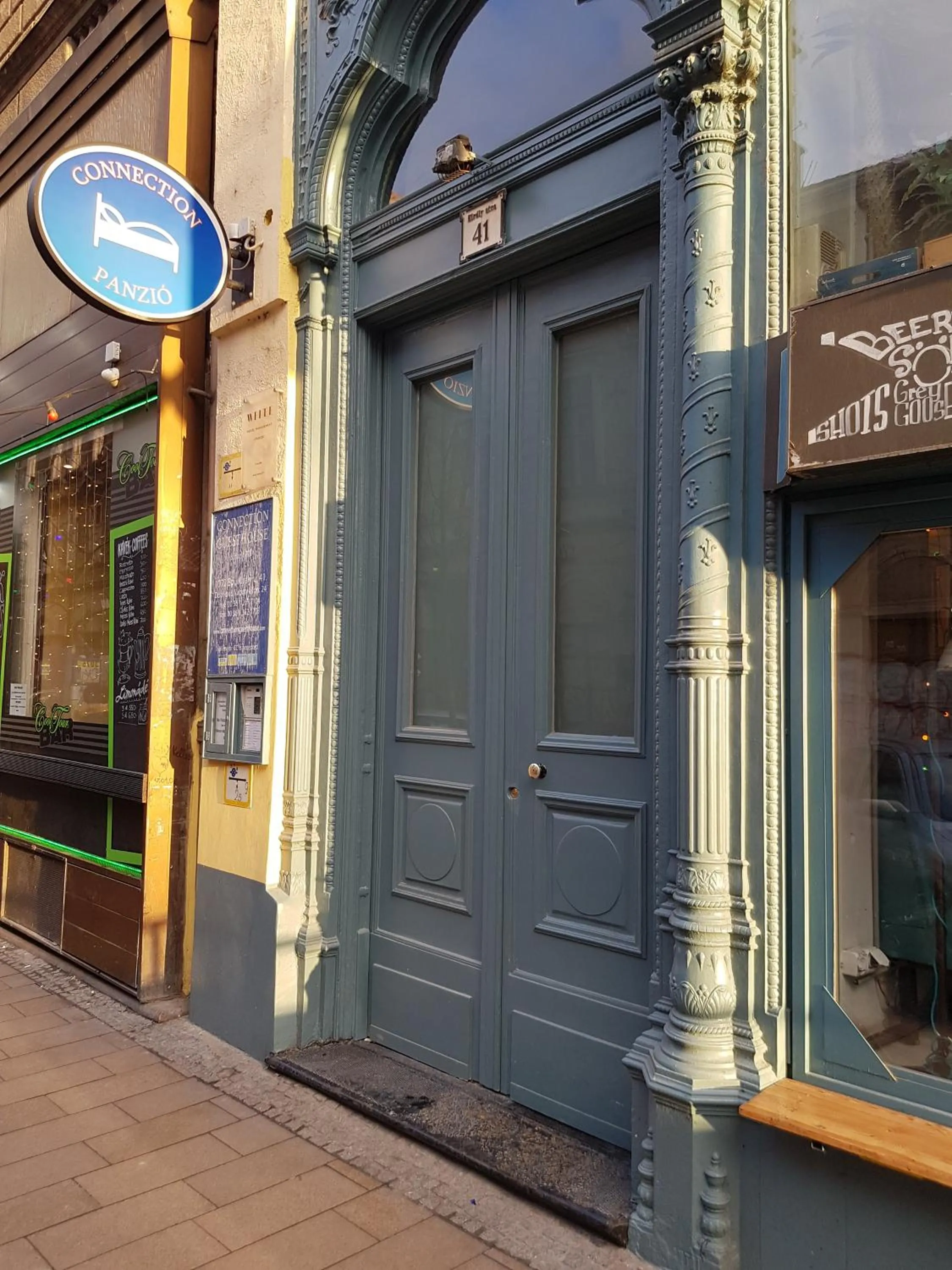Facade/entrance in Connection Guesthouse