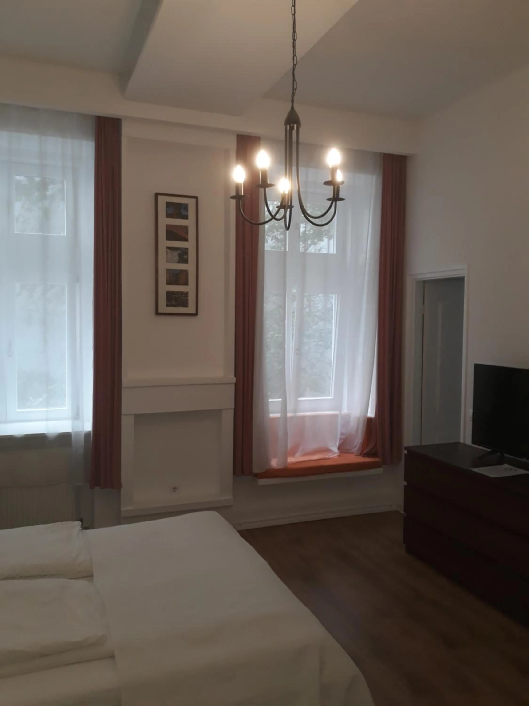 Photo of the whole room, Bed in Connection Guesthouse