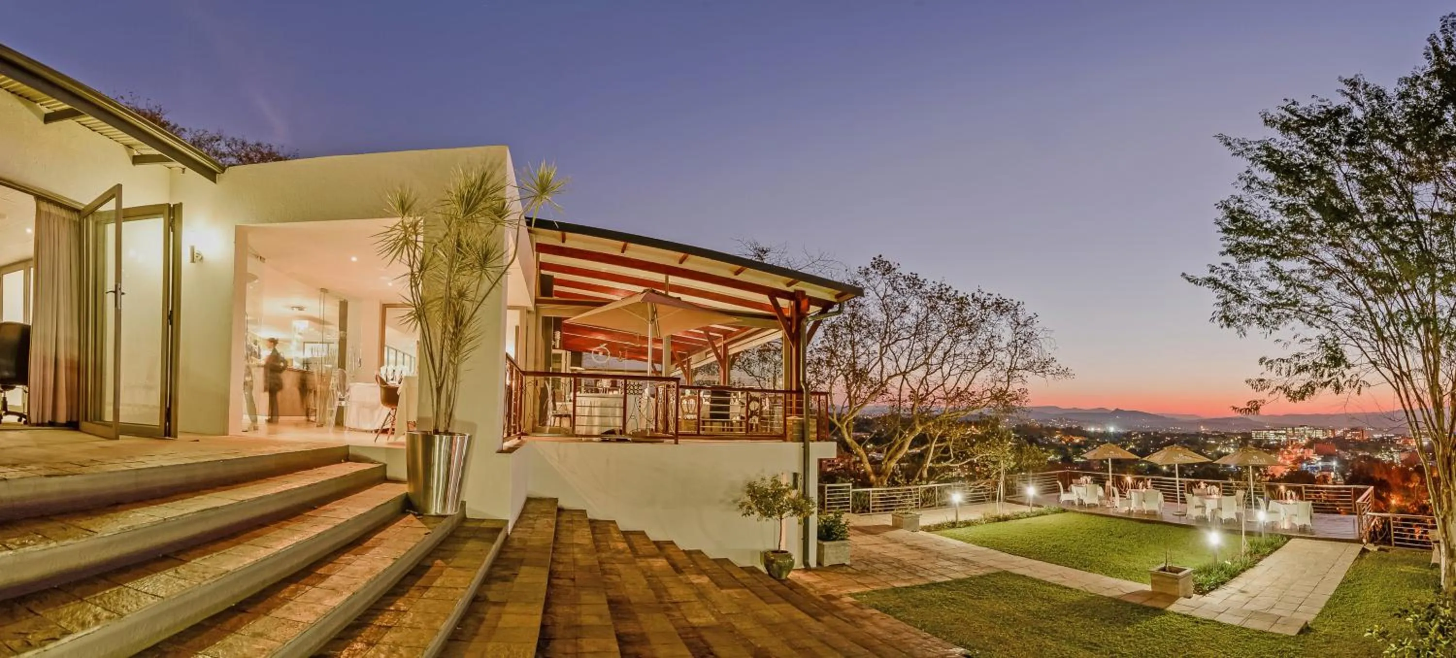 Restaurant/places to eat in Francolin Lodge