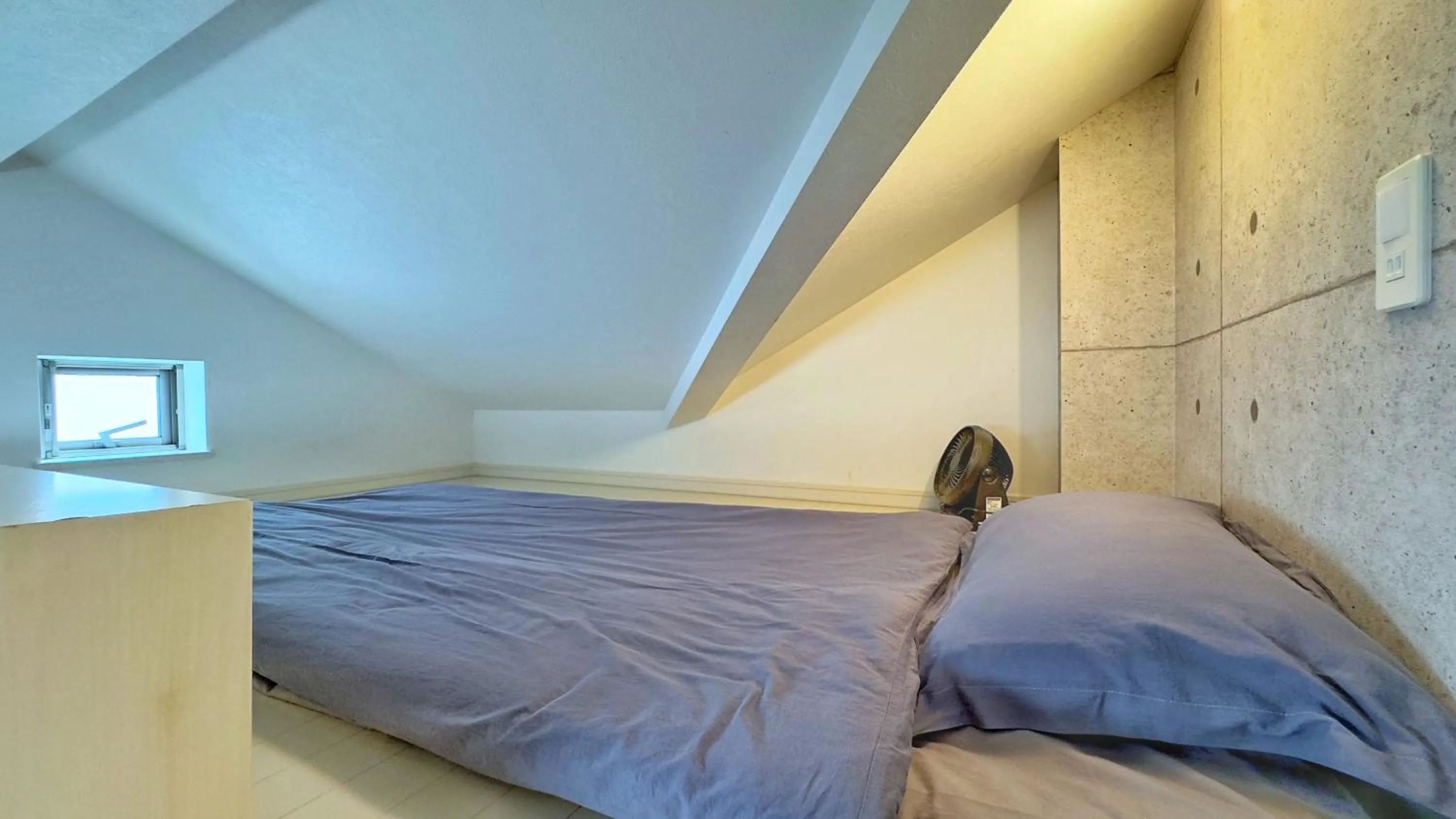 Bed in Tokyo Sakura hotel