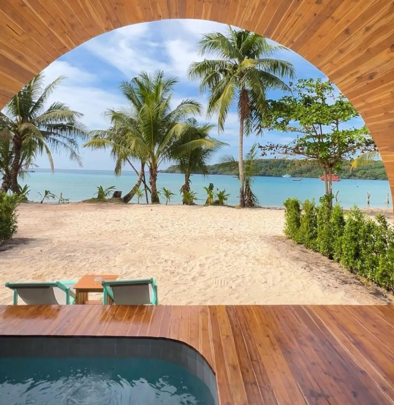 Day in Siam Beach Resort Koh Kood