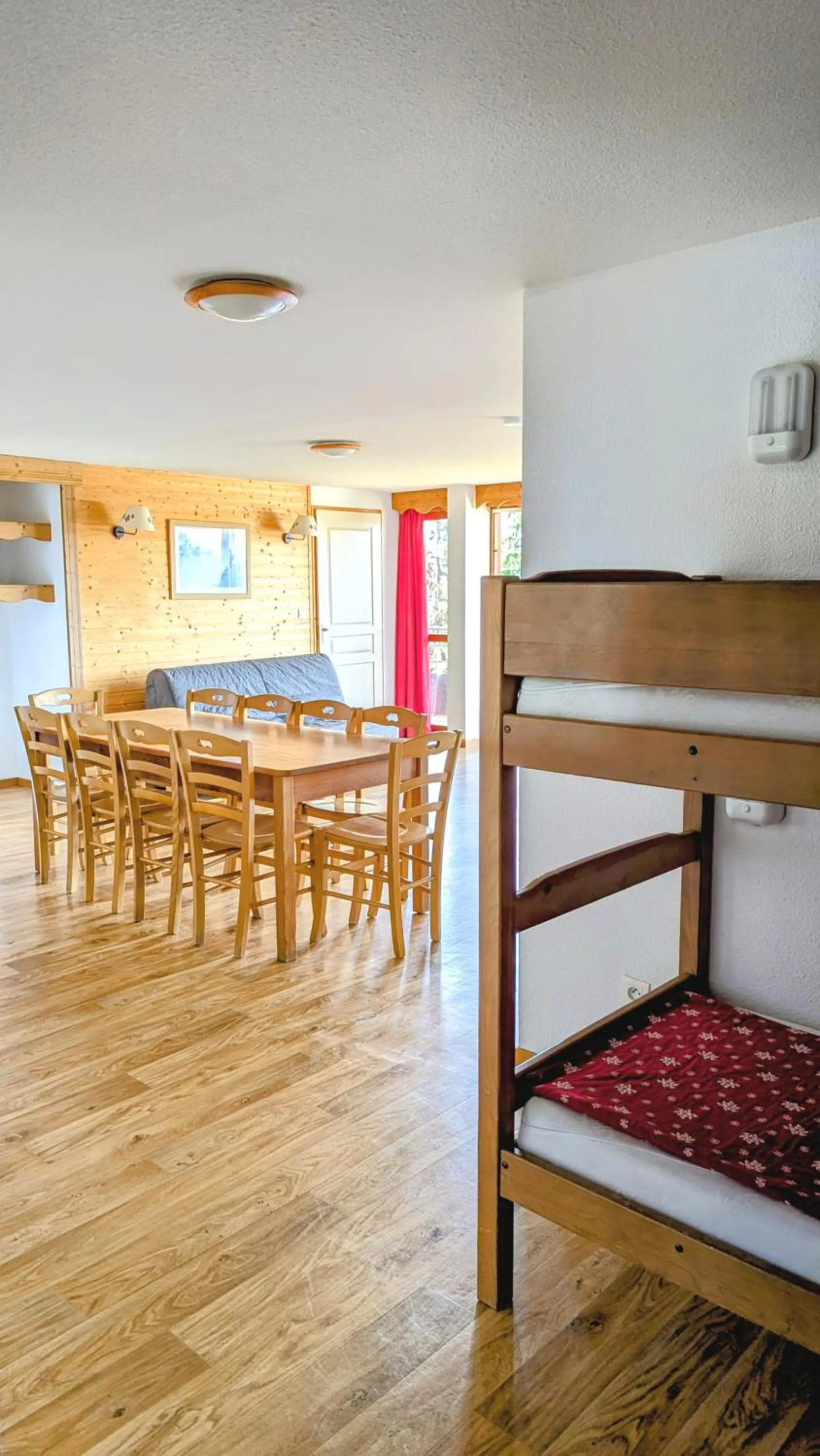 Living room, Bed in Résidence Les Villages du Bachat