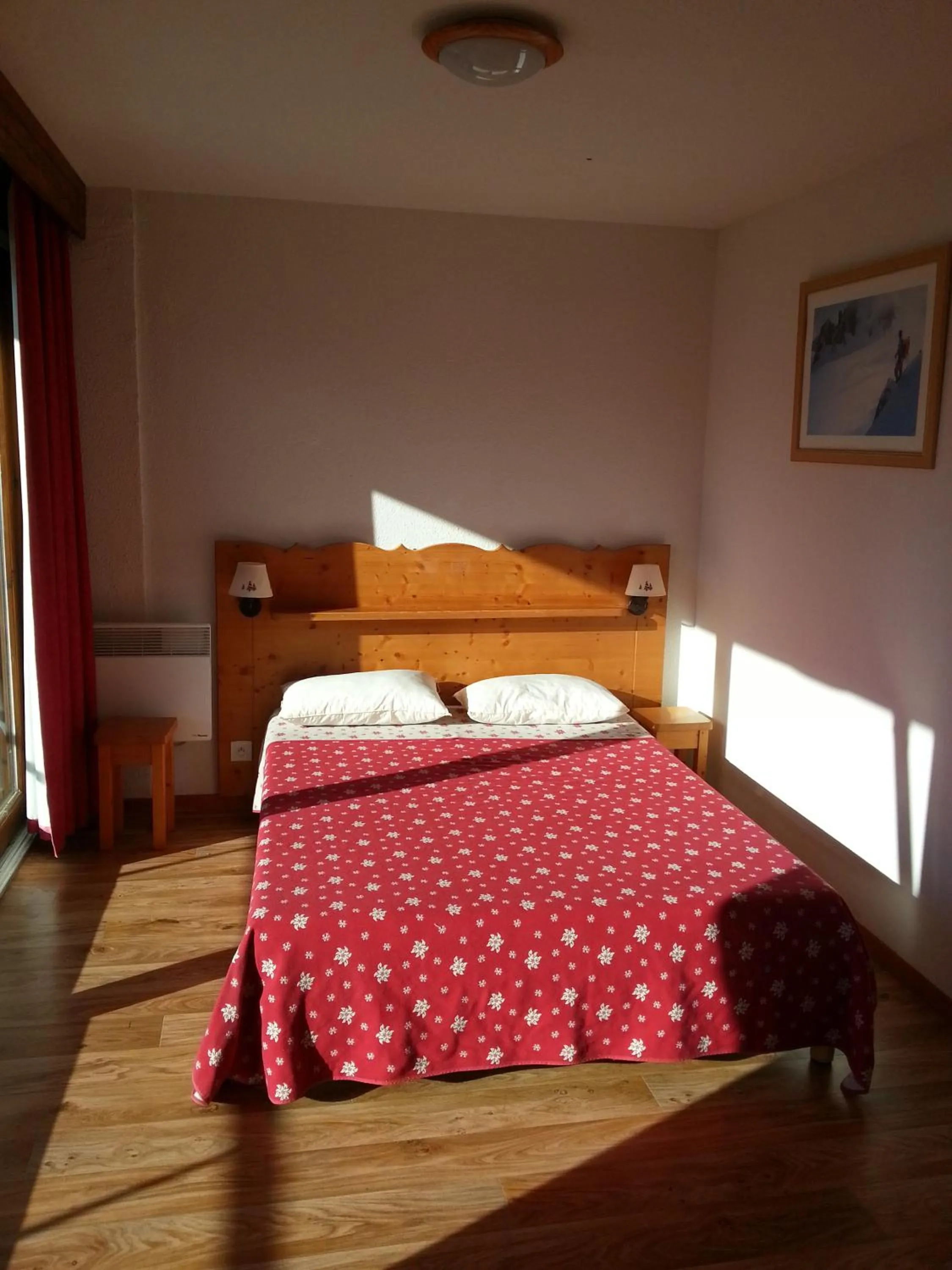 Bedroom, Bed in Résidence Les Villages du Bachat