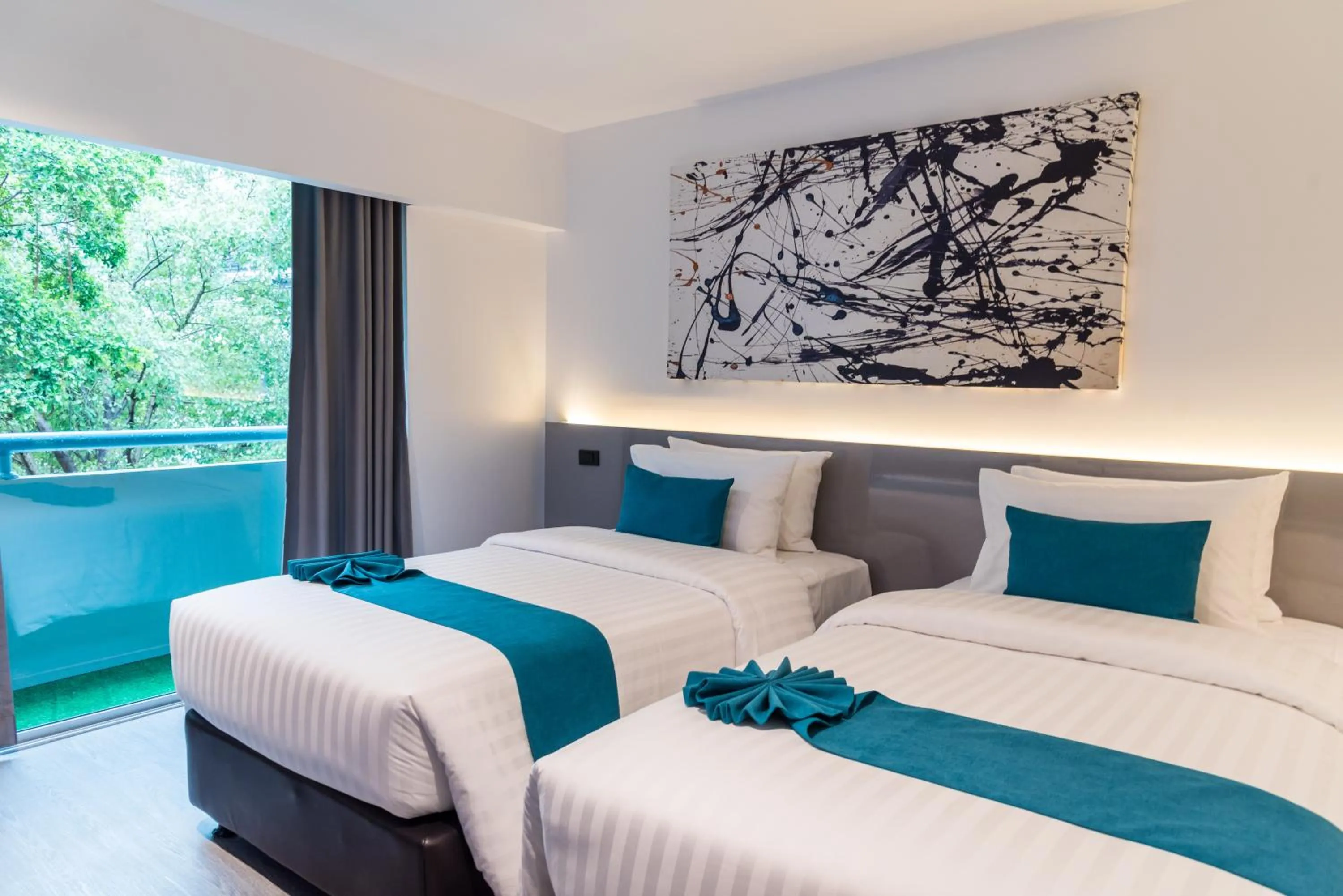 Bed in Haven't Met Bangkok Silom by Cross Collection