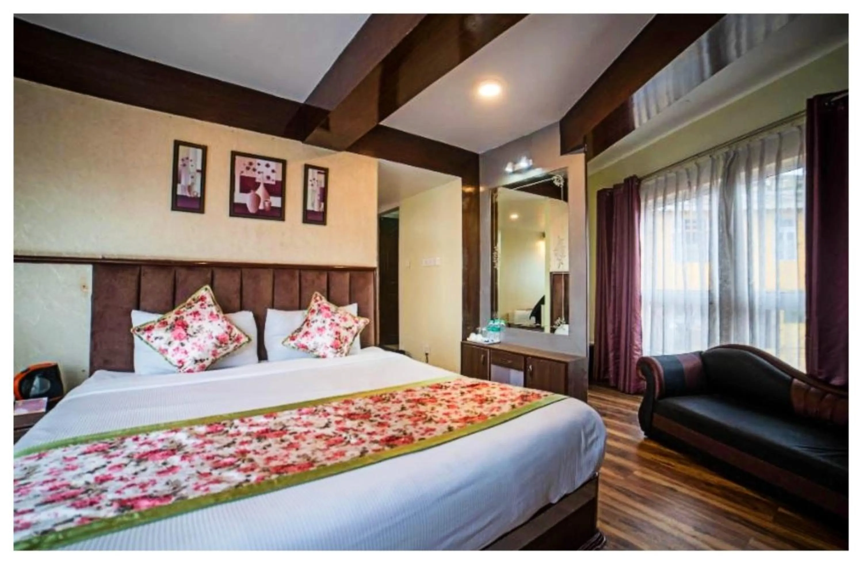 Bed in Hotel Zambala Retreat & Spa Darjeeling