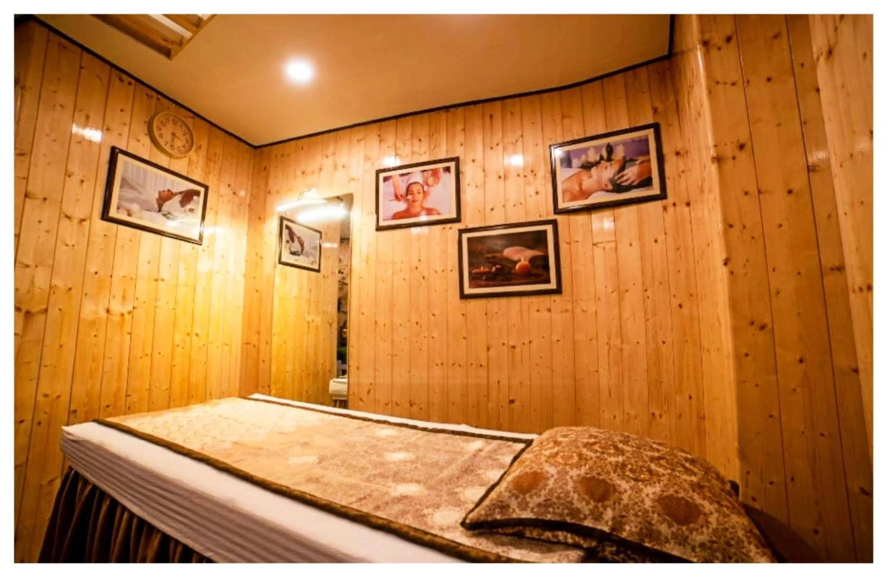 Spa and wellness centre/facilities in Hotel Zambala Retreat & Spa Darjeeling