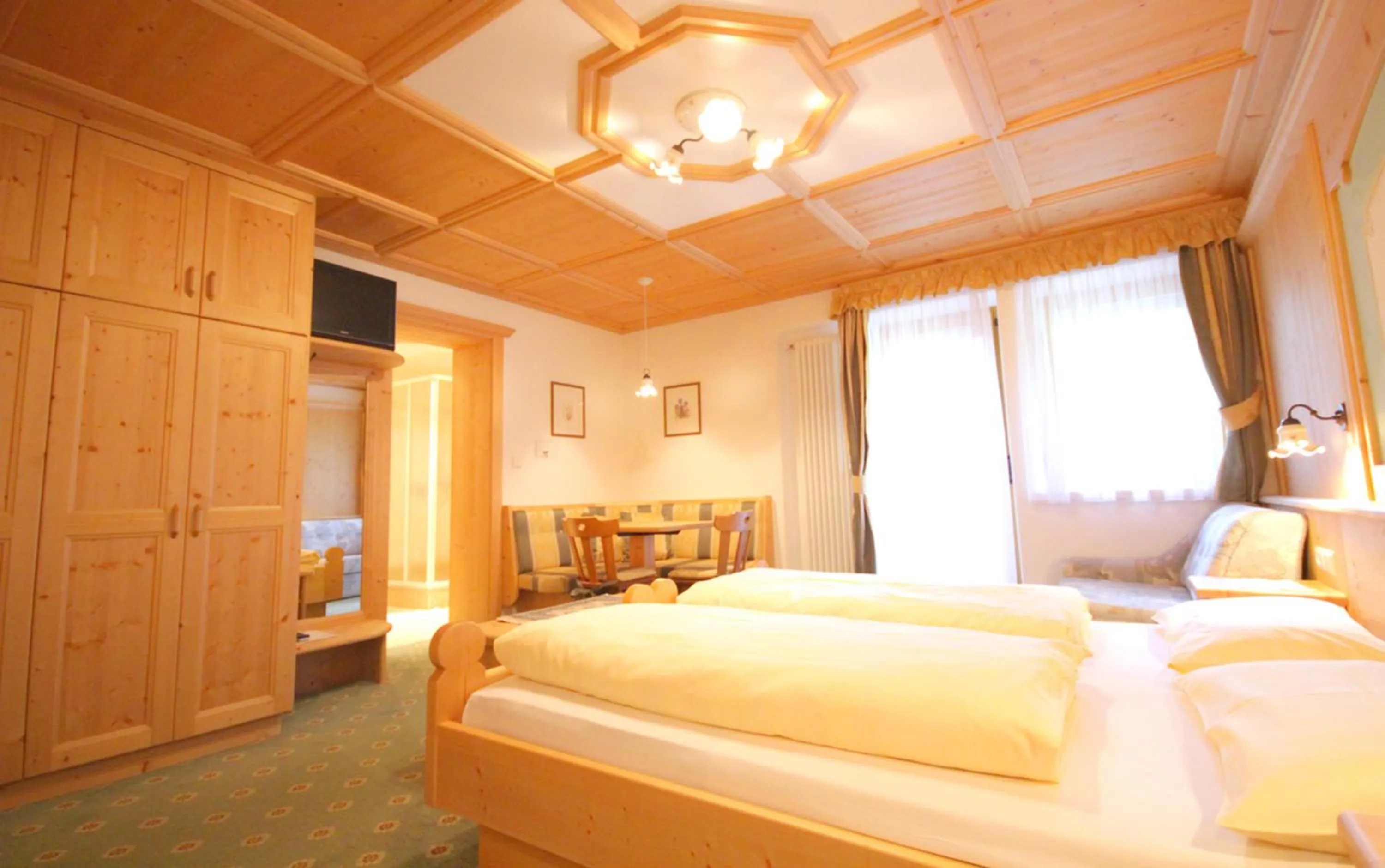 Bedroom, Bed in Pension Maria