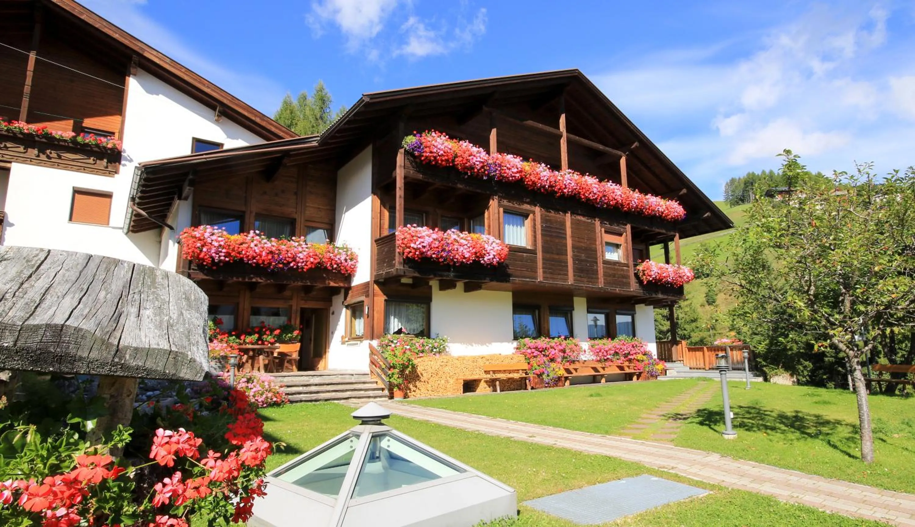 Property building in Pension Maria