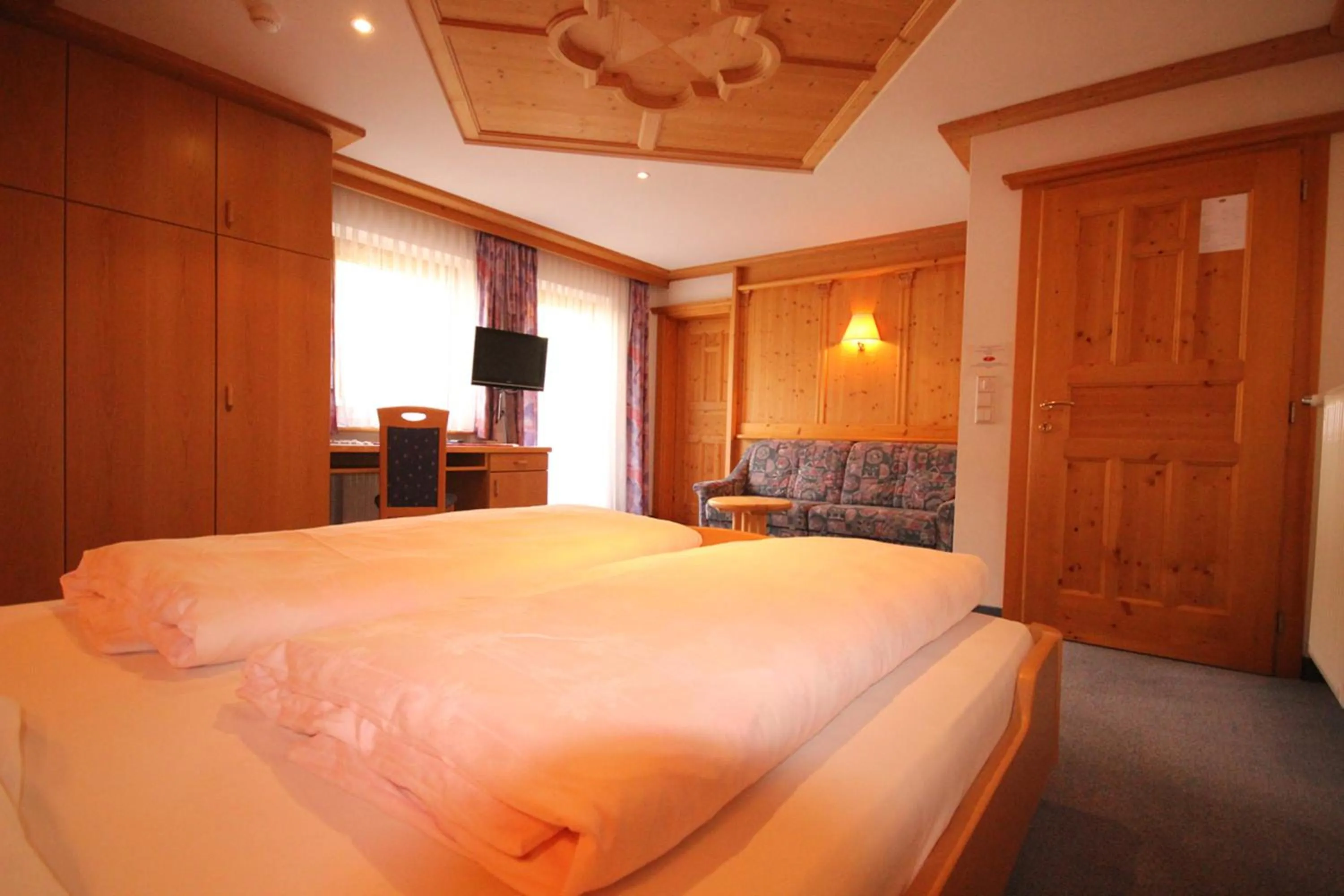 Bedroom, Bed in Pension Maria