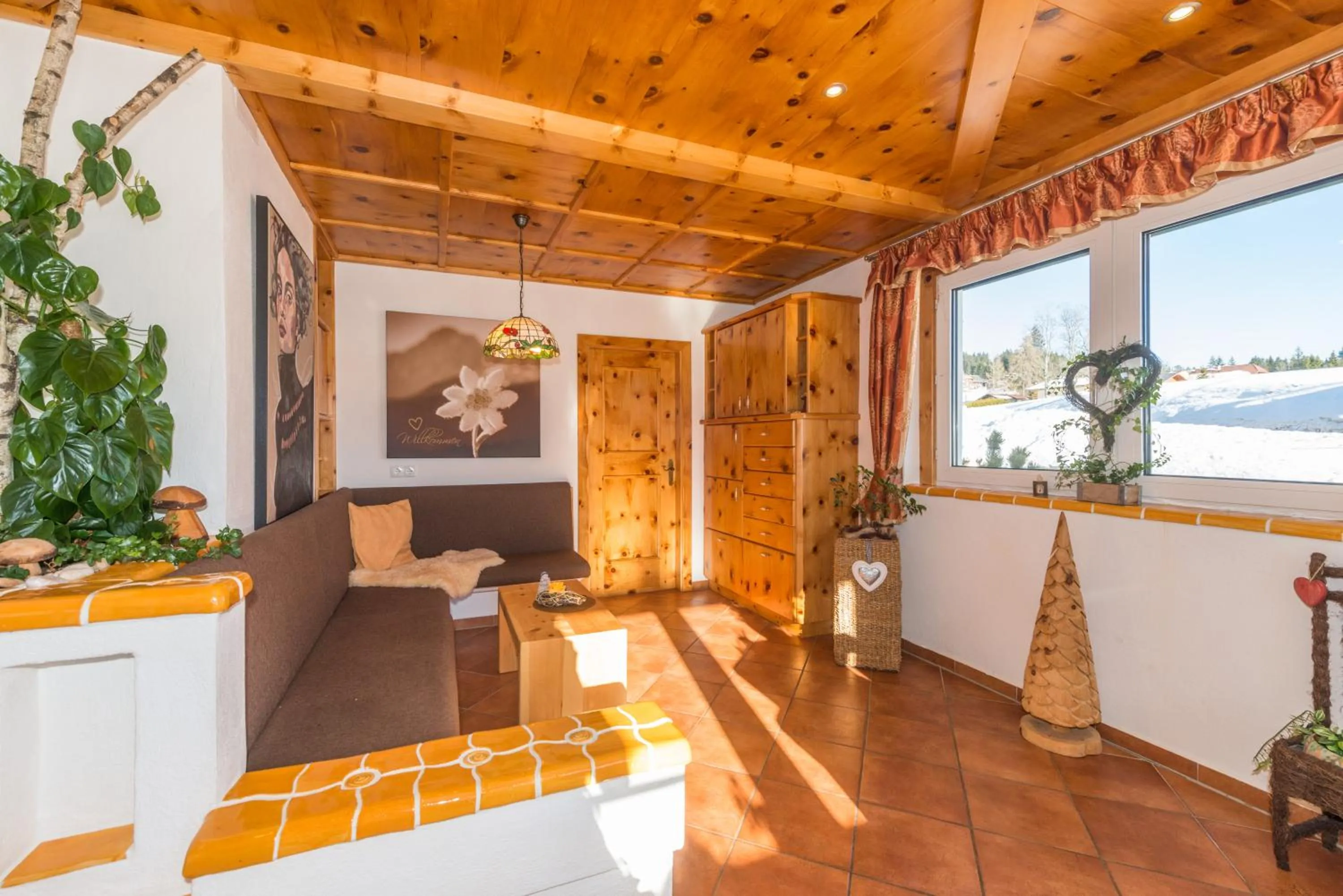 Lobby or reception in Landhaus & Ferienwohnungen Bergrast