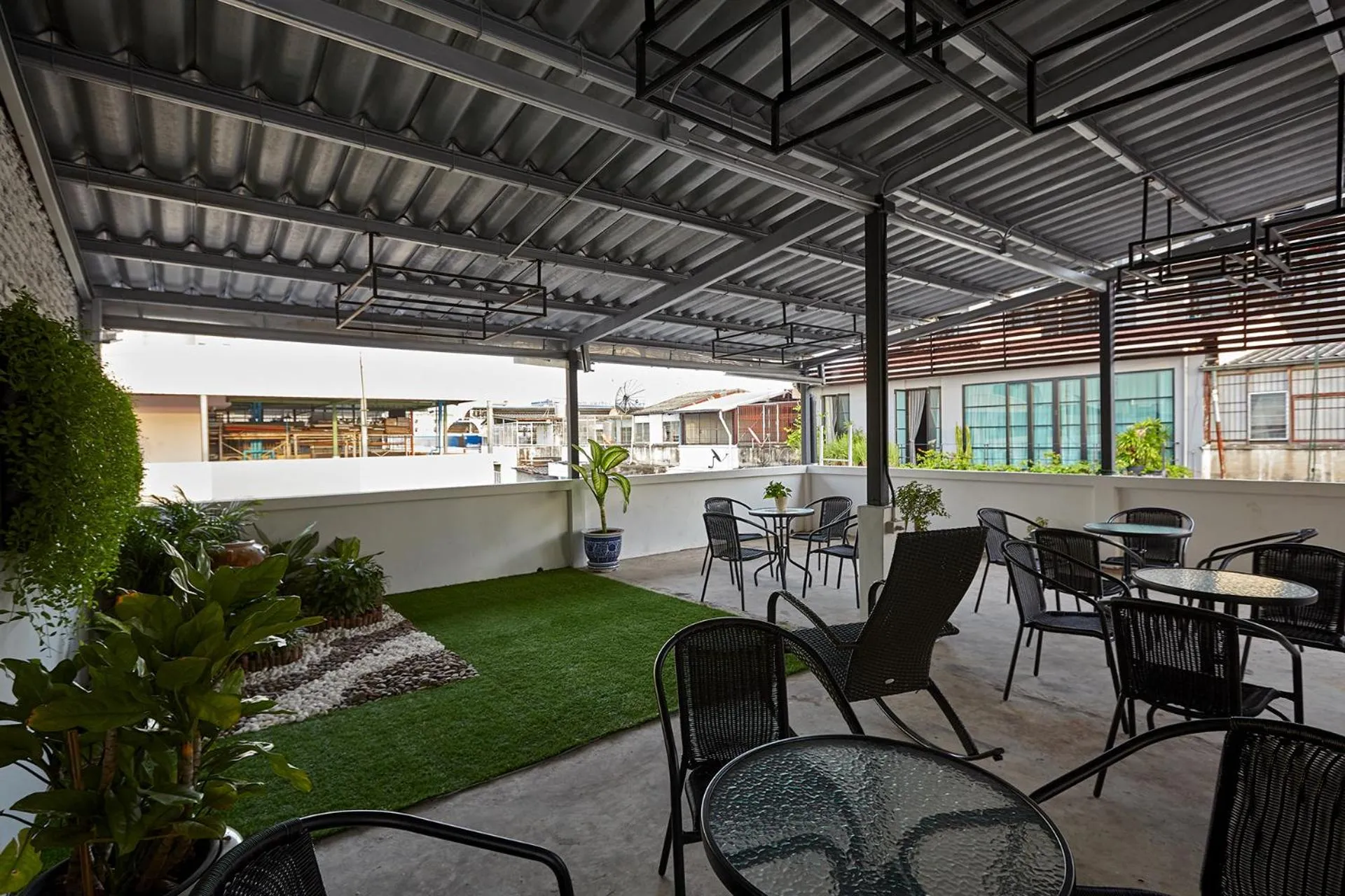 Balcony/Terrace in Le Bonheur Poshtel