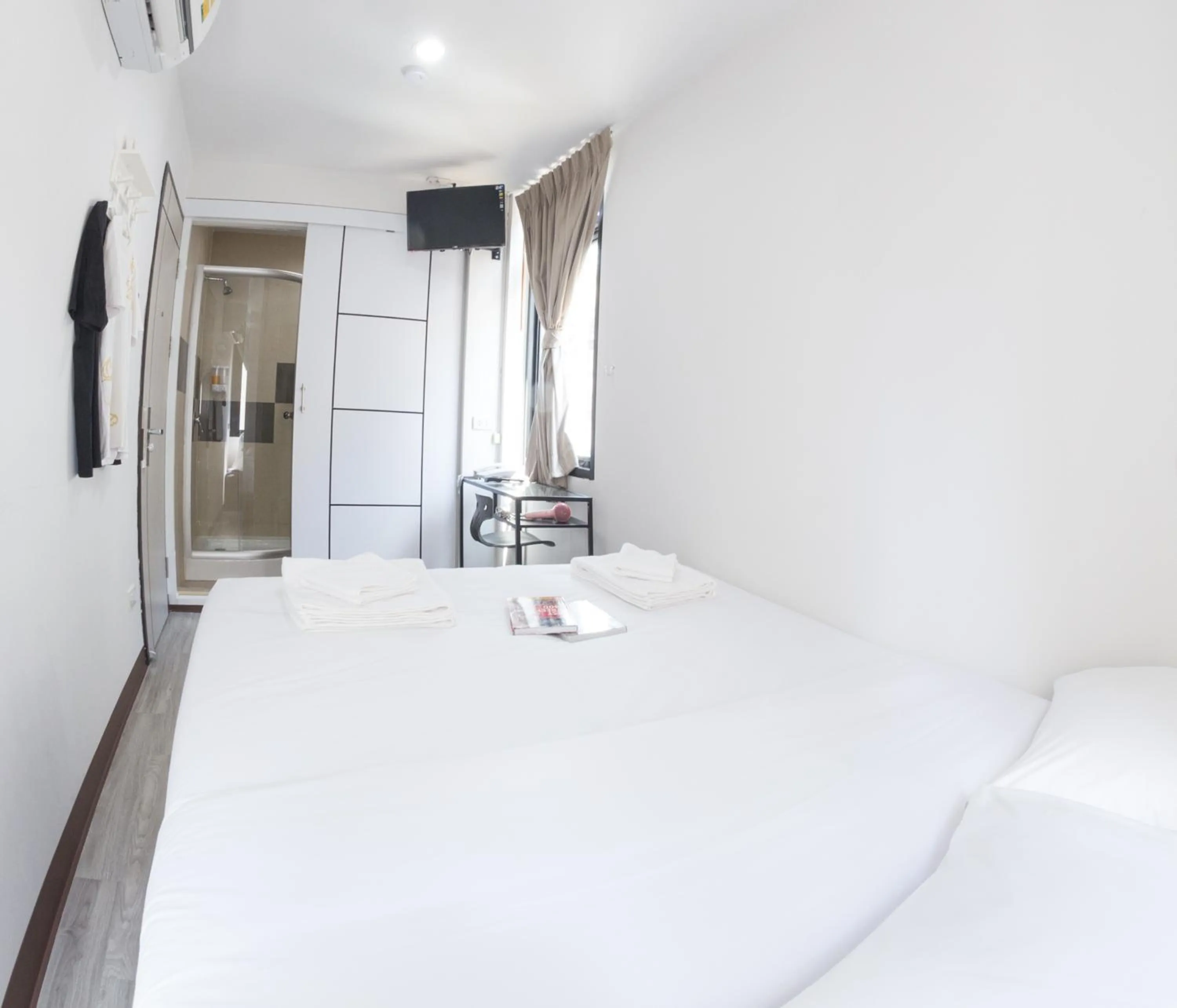 Bed in Le Bonheur Poshtel