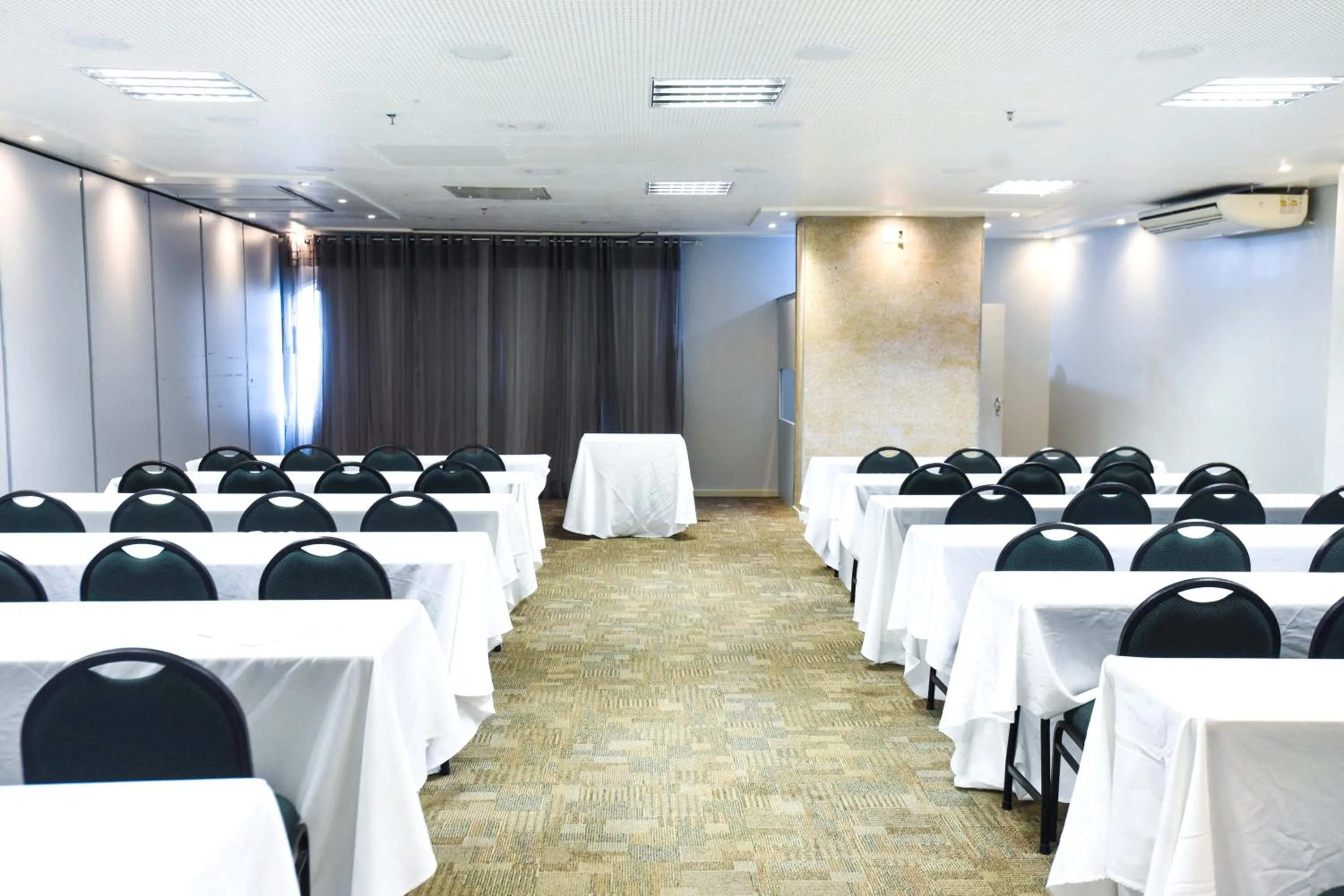 Business facilities in Veleiros Mar Hotel